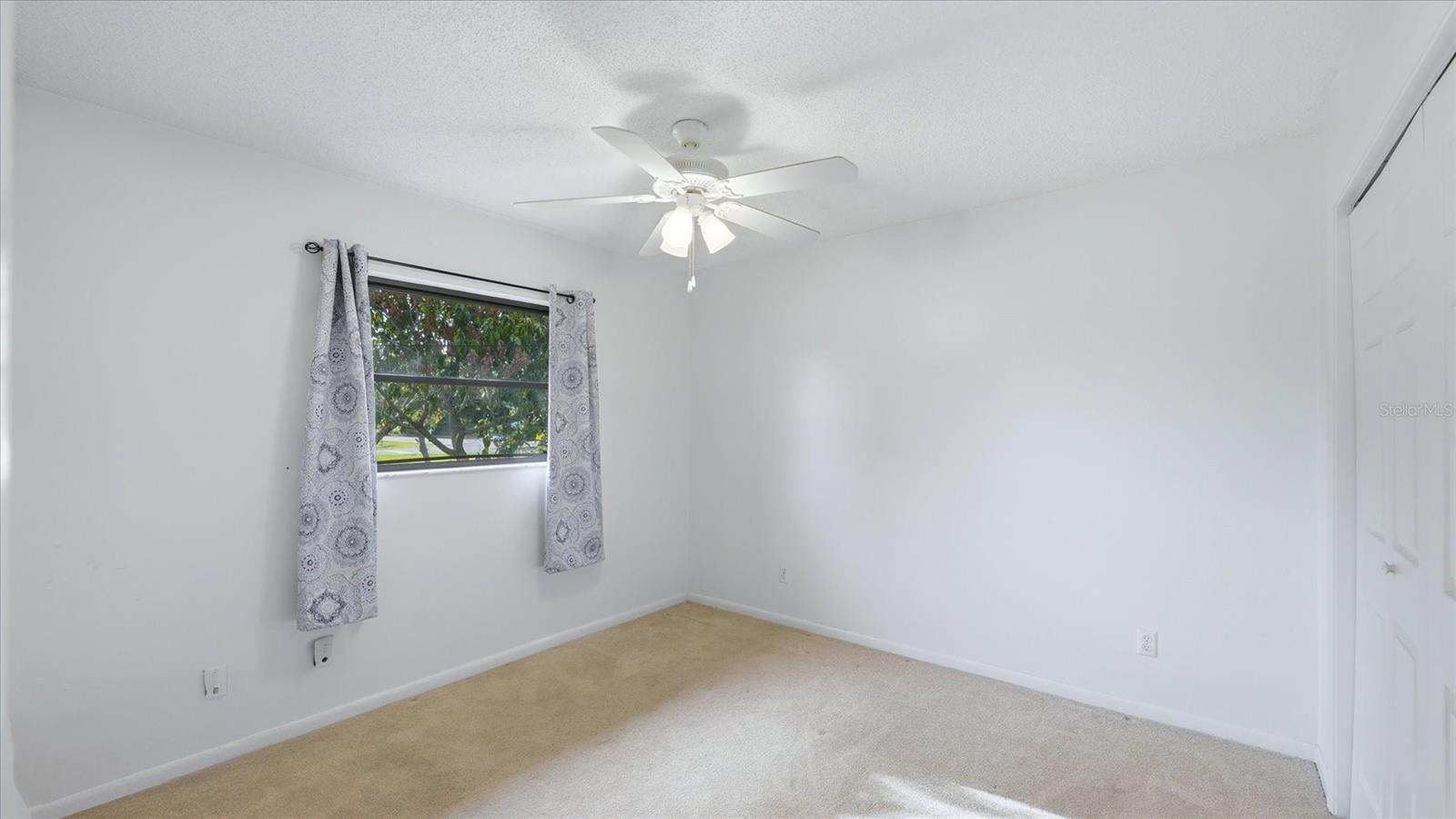 Image 28 of 64 For 22545 Quasar Boulevard