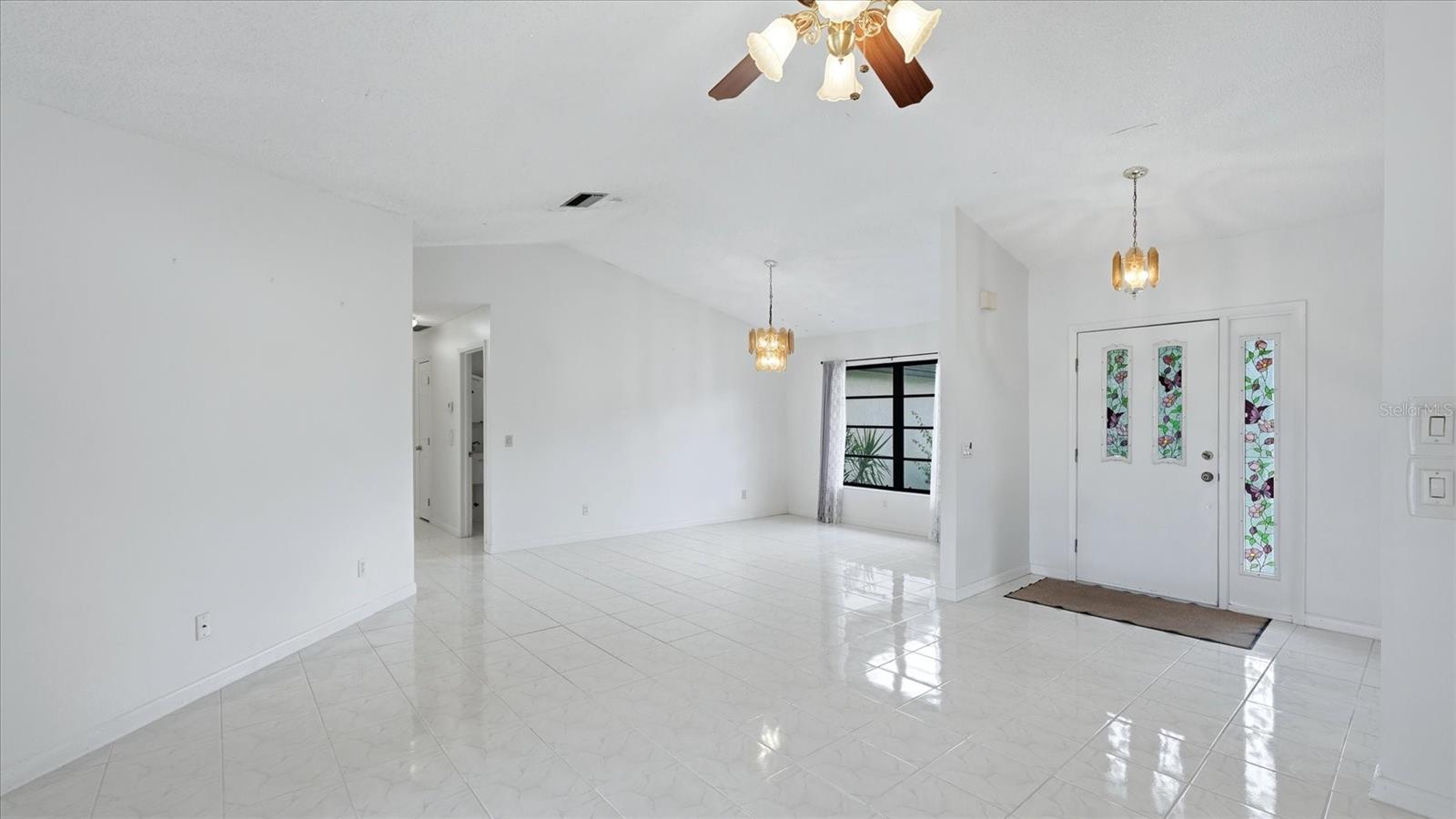 Image 7 of 64 For 22545 Quasar Boulevard