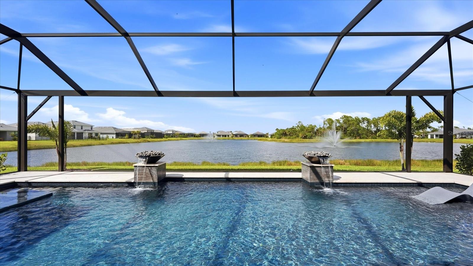 Image 14 of 96 For 12866 Pinnacle Lane