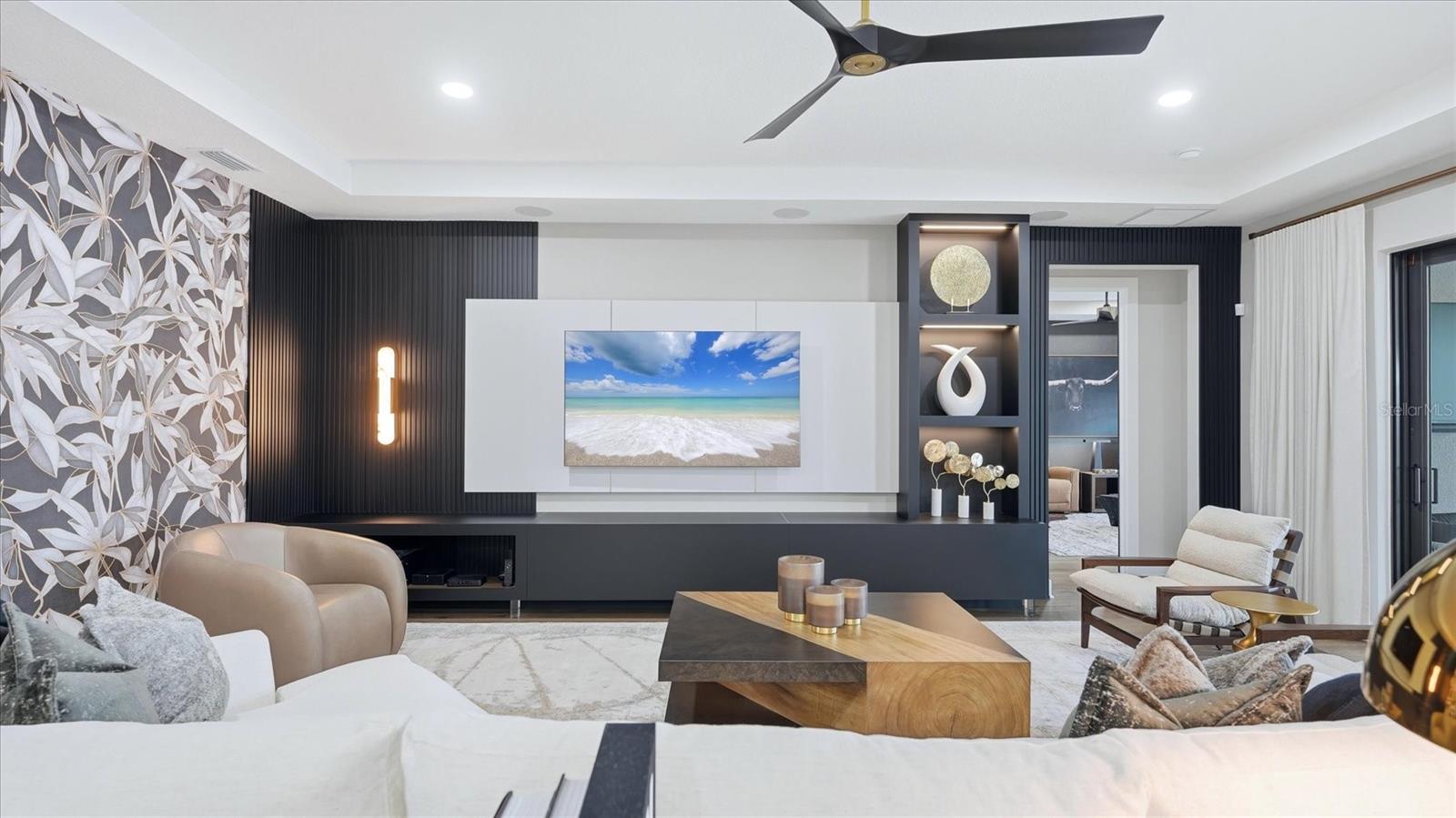 Image 32 of 96 For 12866 Pinnacle Lane