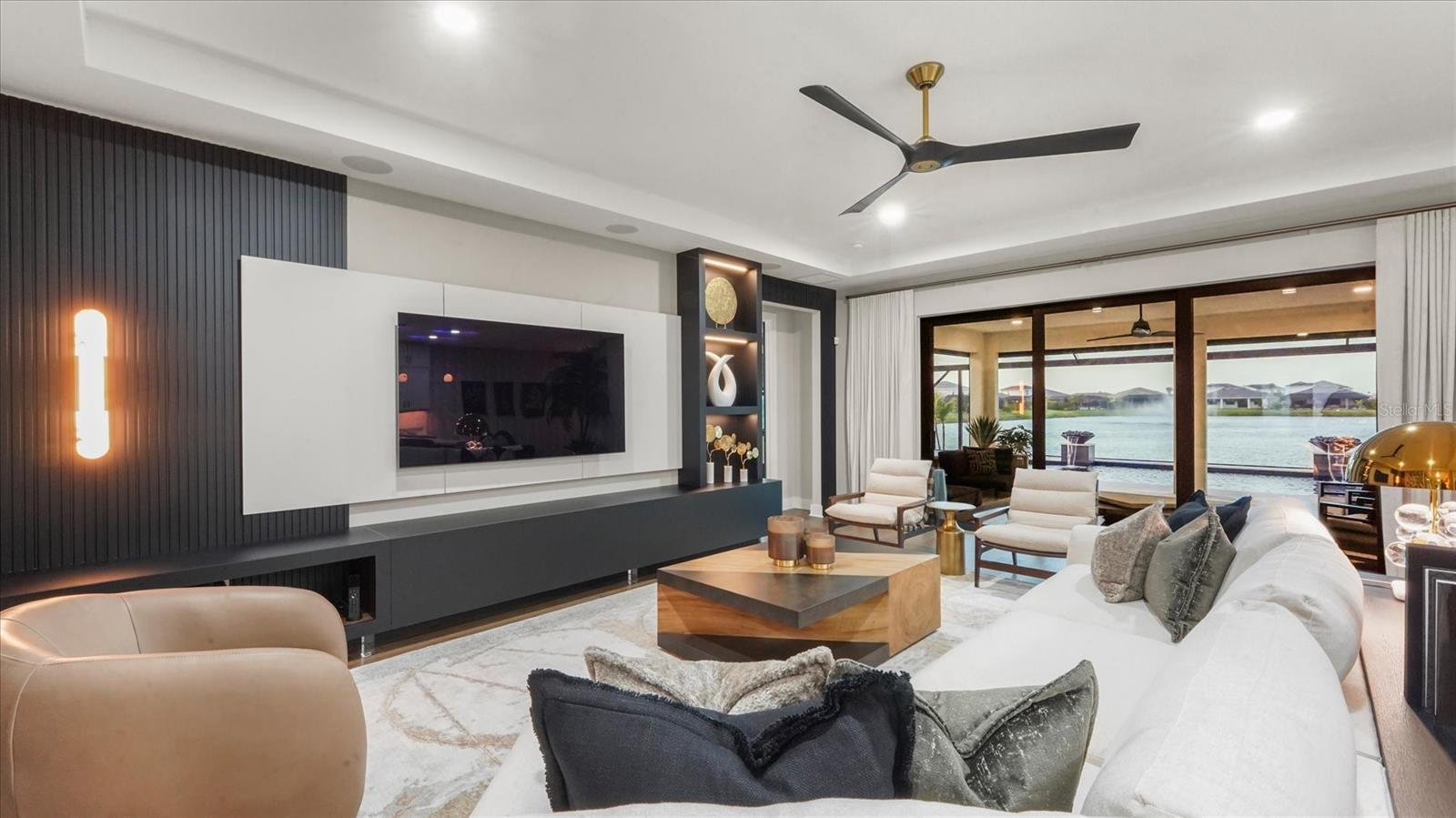 Image 33 of 96 For 12866 Pinnacle Lane