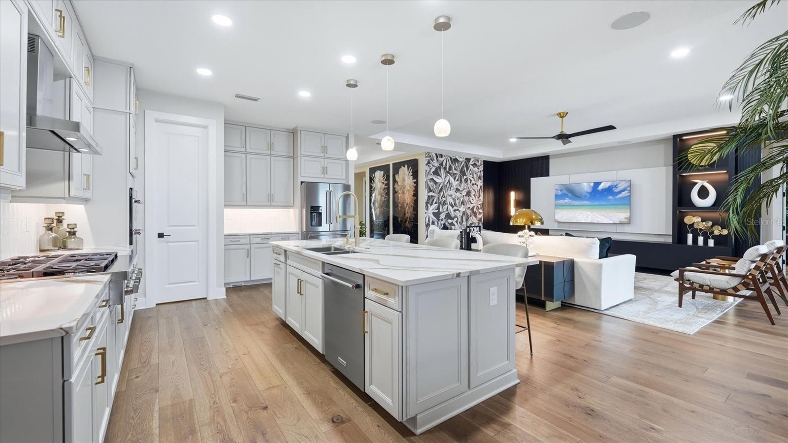 Image 39 of 96 For 12866 Pinnacle Lane