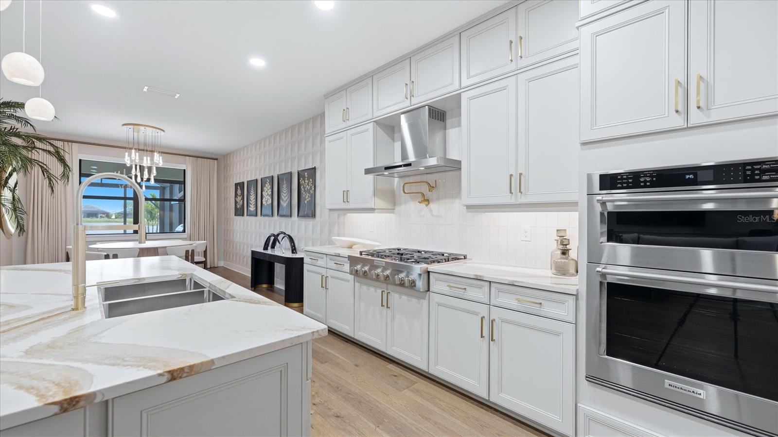 Image 41 of 96 For 12866 Pinnacle Lane