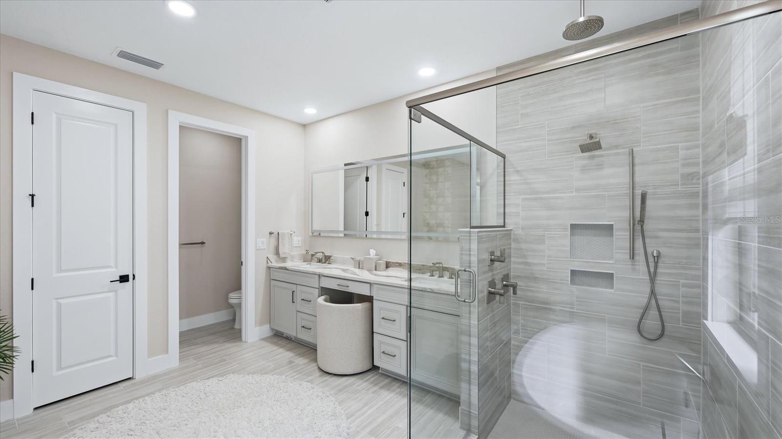 Image 56 of 96 For 12866 Pinnacle Lane