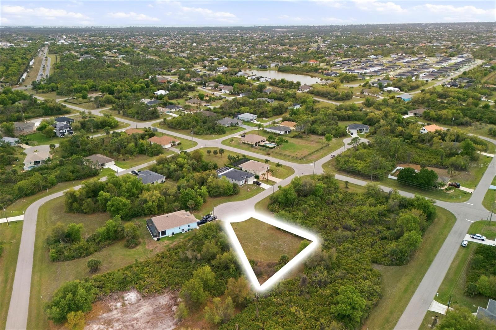 Image 3 of 11 For 118 Delway Way