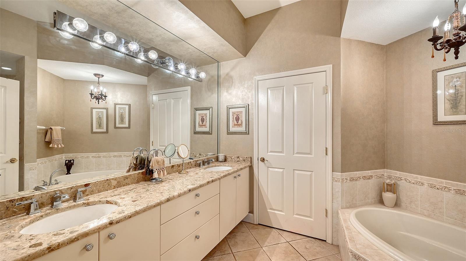 Image 19 of 49 For 5255 Bouchard Circle 102