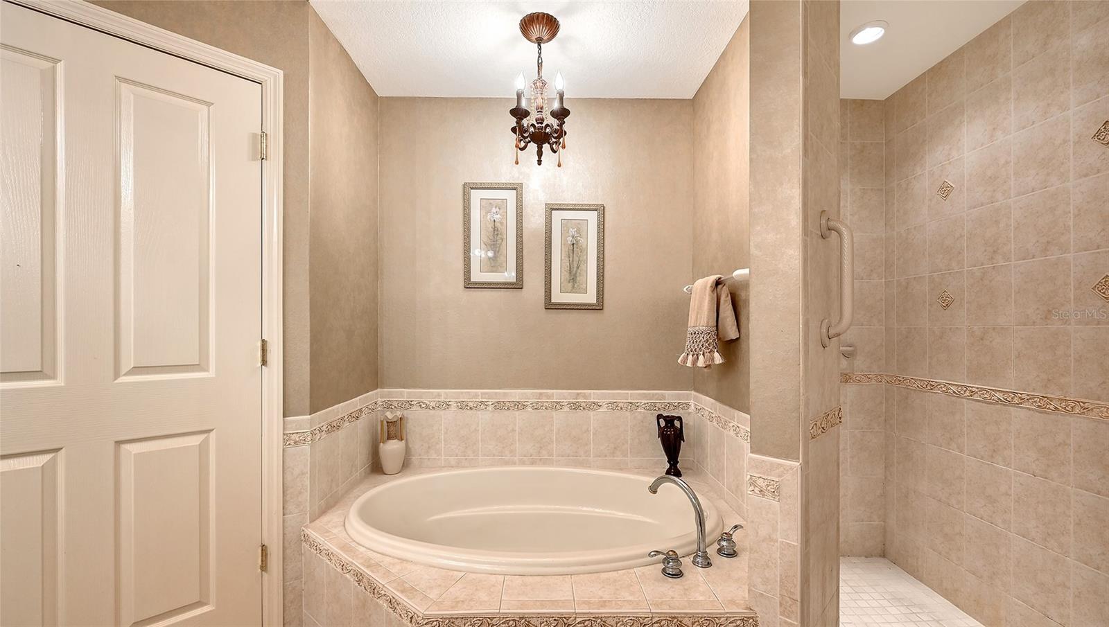 Image 20 of 49 For 5255 Bouchard Circle 102