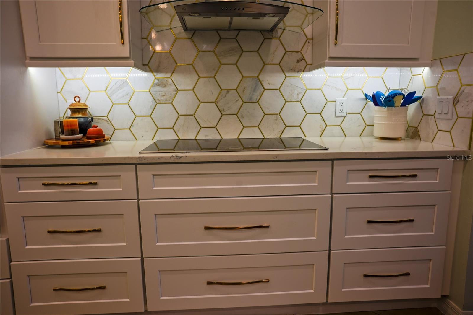 Image 21 of 59 For 19168 Jalisca Street