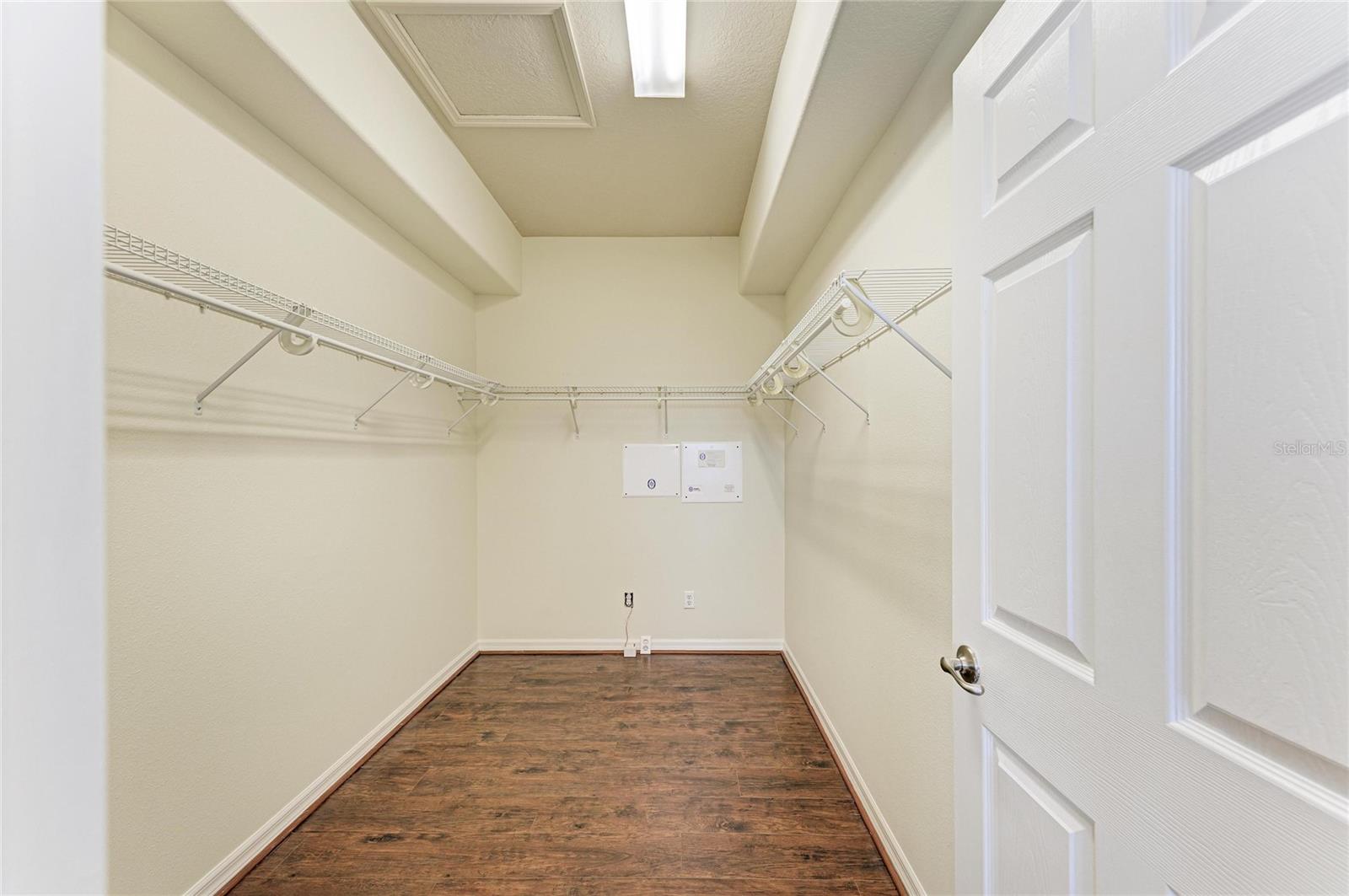 Image 28 of 97 For 11603 Dancing River Drive