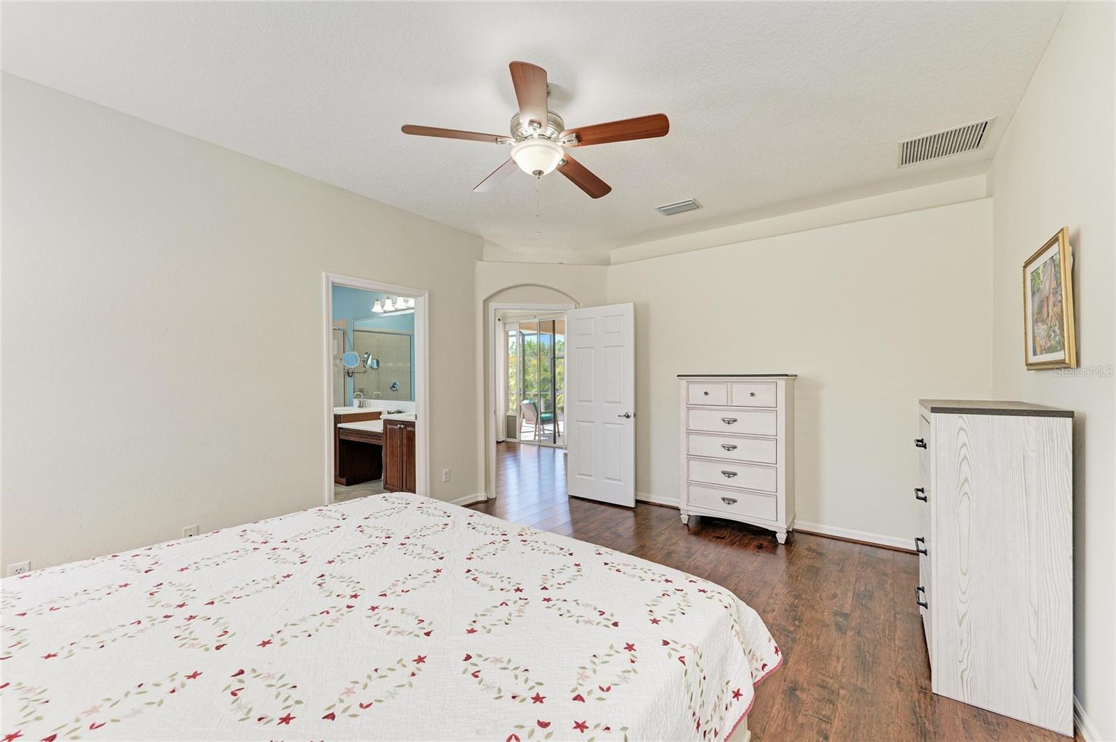 Image 31 of 97 For 11603 Dancing River Drive