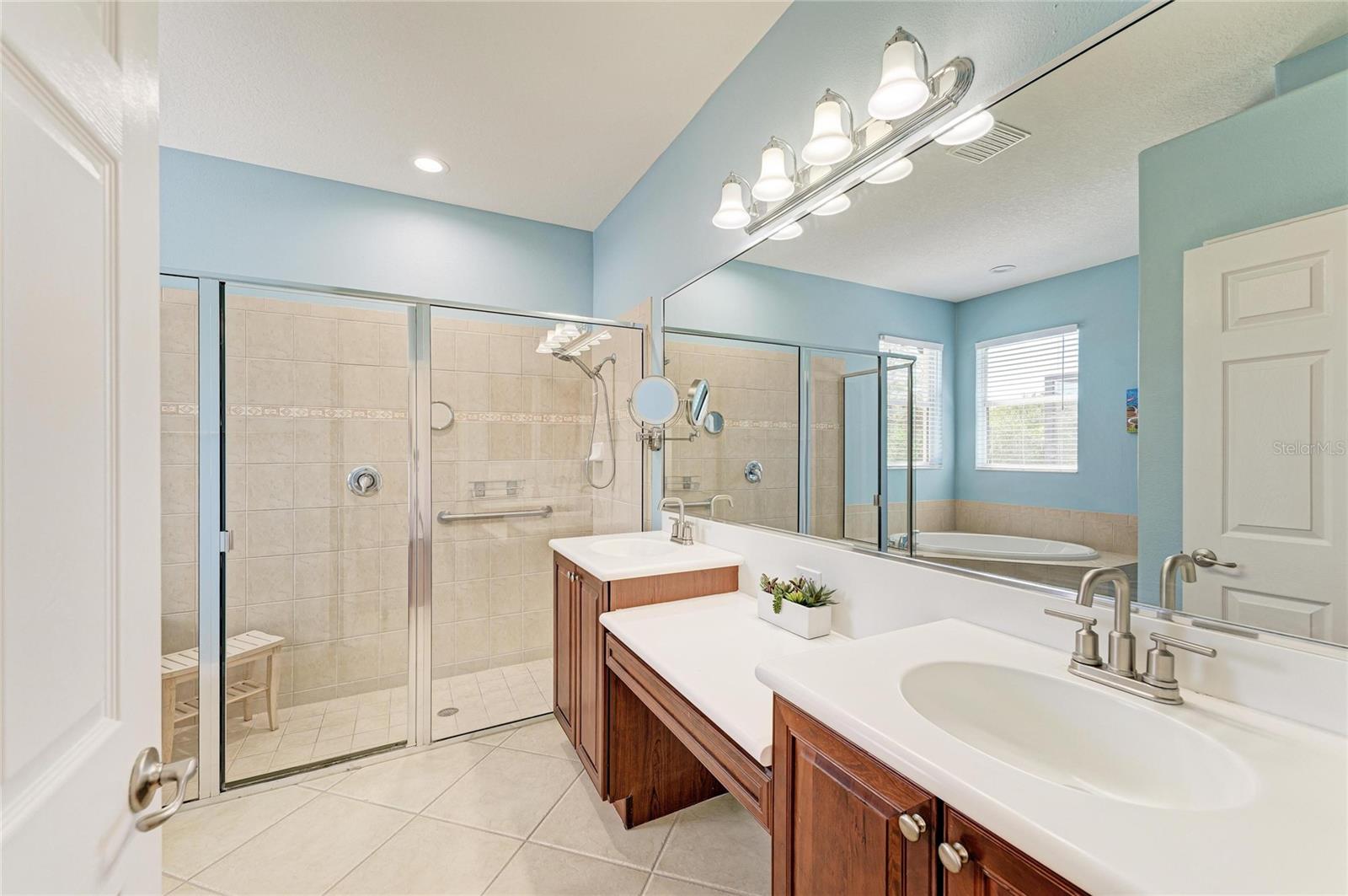 Image 32 of 97 For 11603 Dancing River Drive