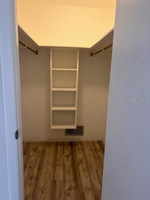 Image 11 of 24 For 253 Alsace Avenue