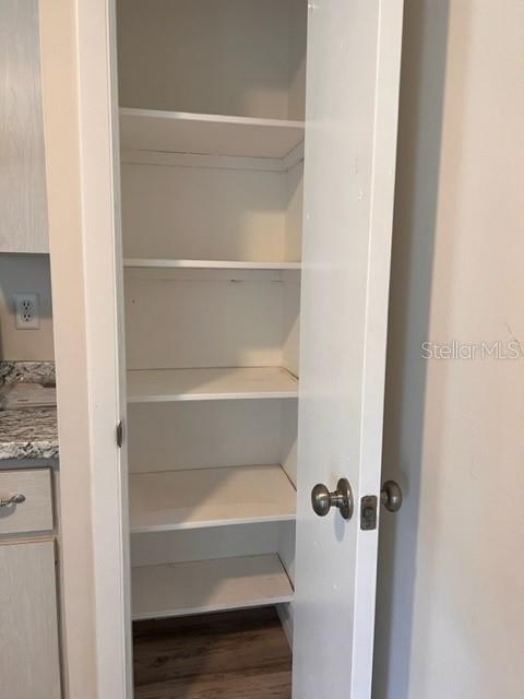 Image 9 of 24 For 253 Alsace Avenue