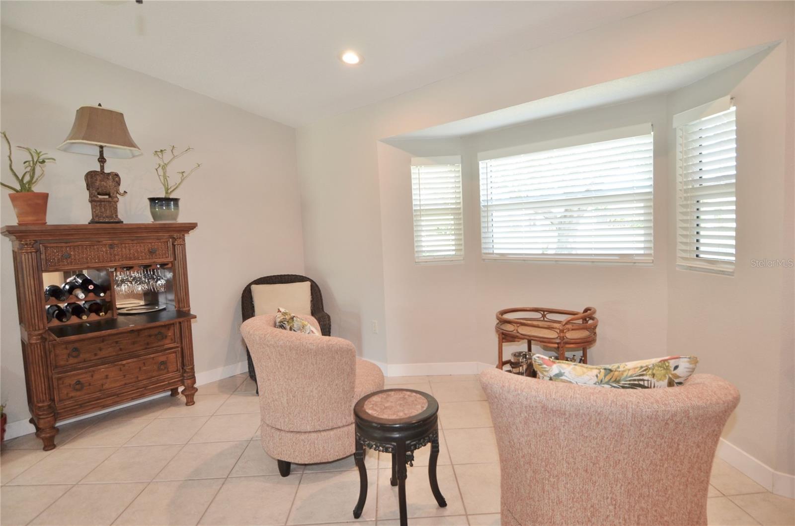 Image 14 of 82 For 1733 Hudson Street