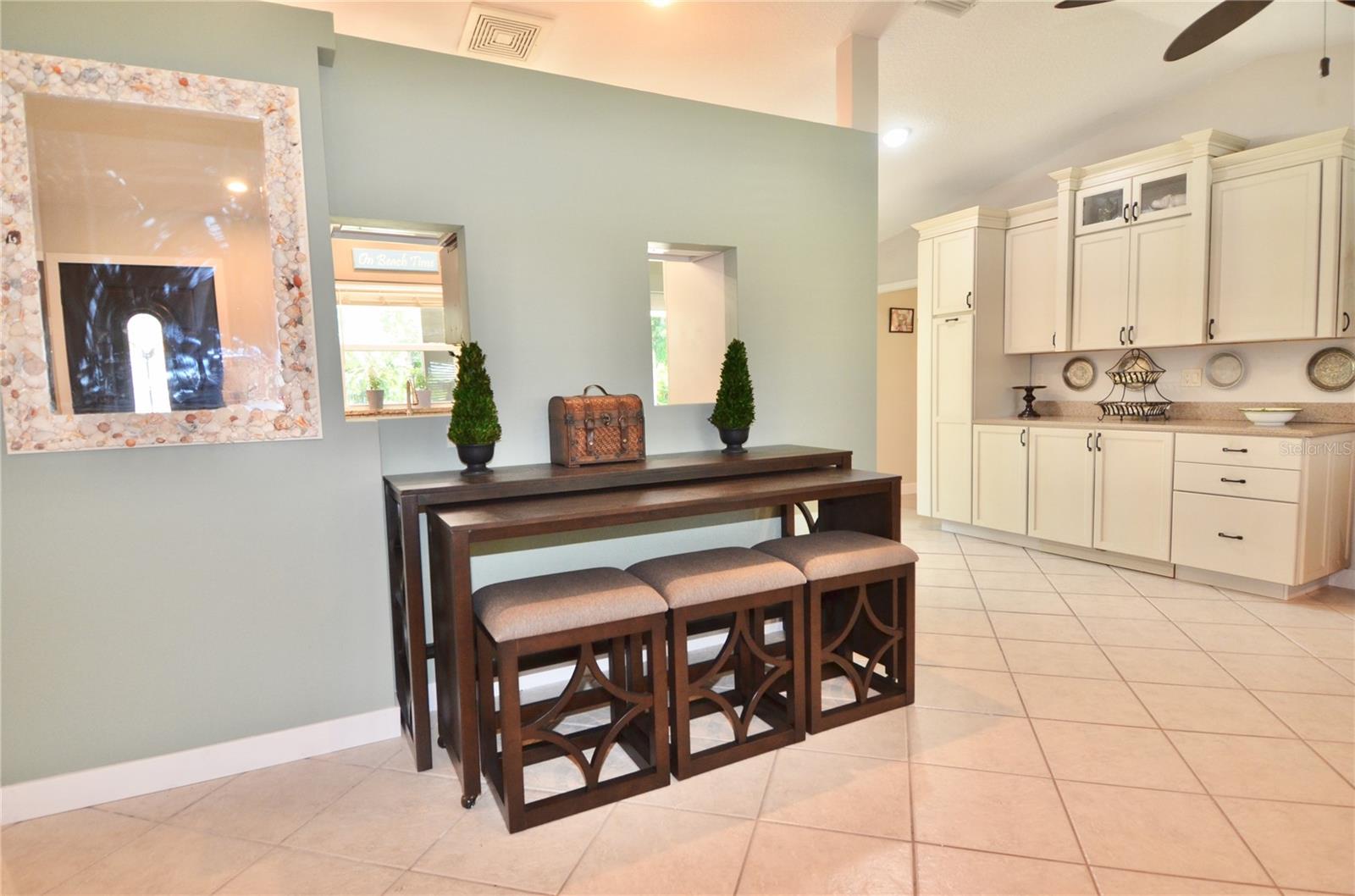 Image 18 of 82 For 1733 Hudson Street