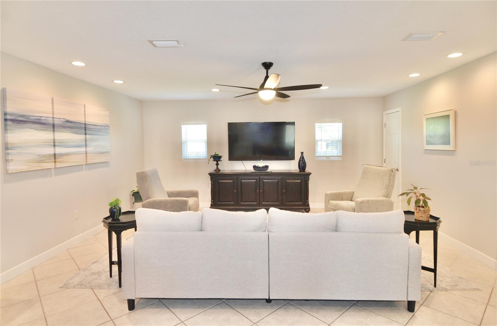 Image 25 of 82 For 1733 Hudson Street