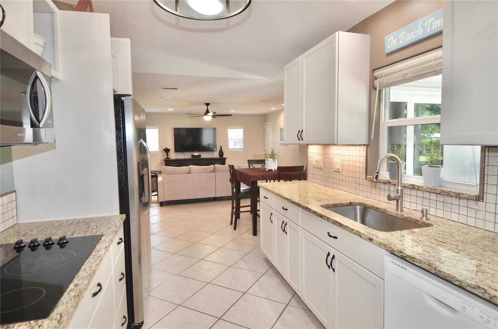 Image 33 of 82 For 1733 Hudson Street