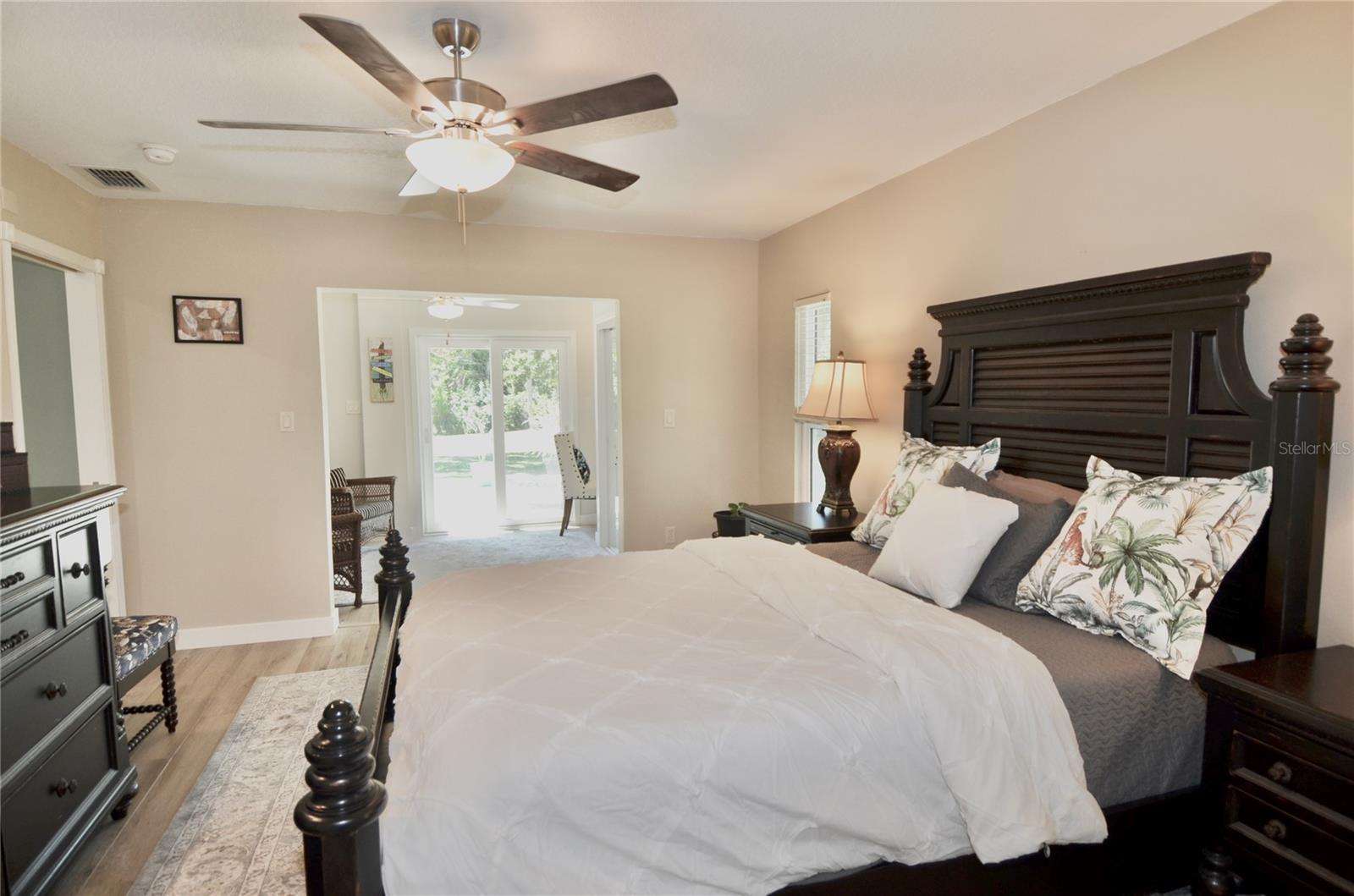 Image 36 of 82 For 1733 Hudson Street