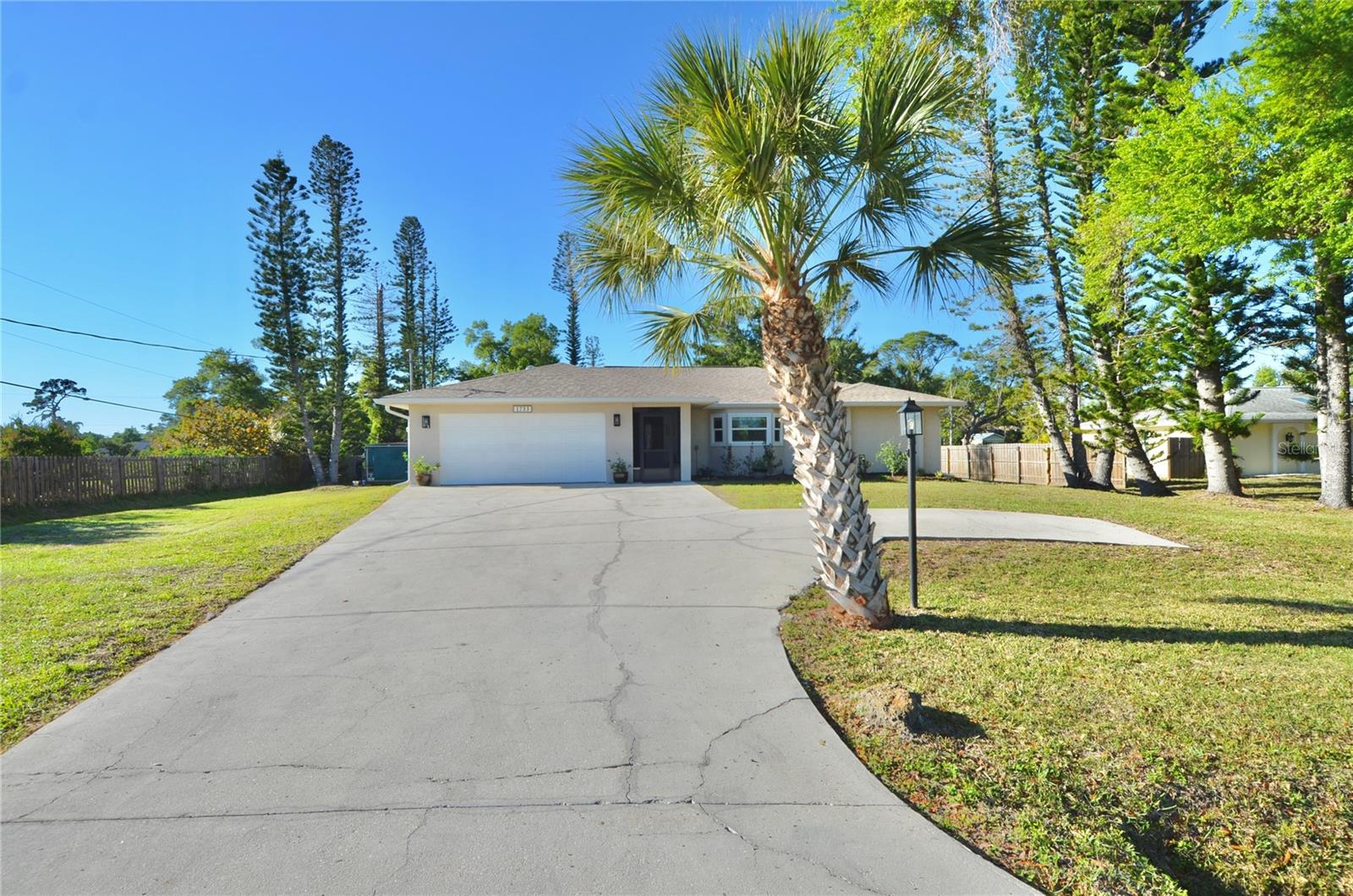 Image 65 of 82 For 1733 Hudson Street