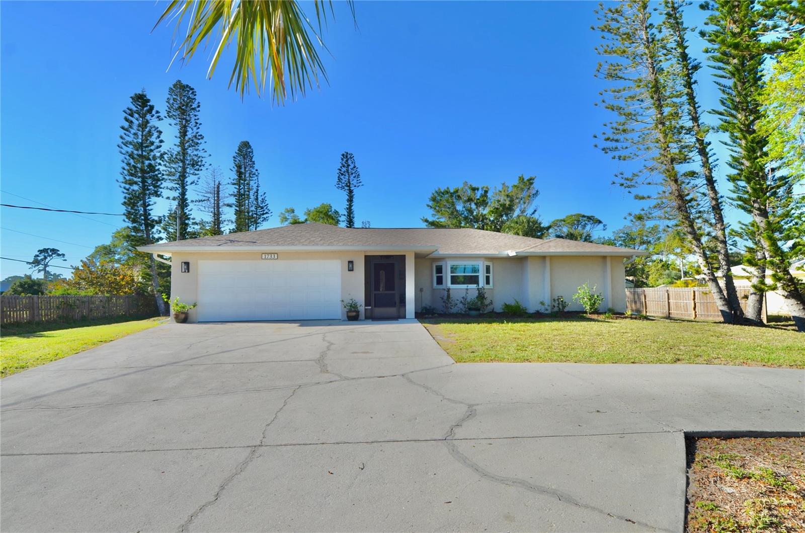 Image 66 of 82 For 1733 Hudson Street