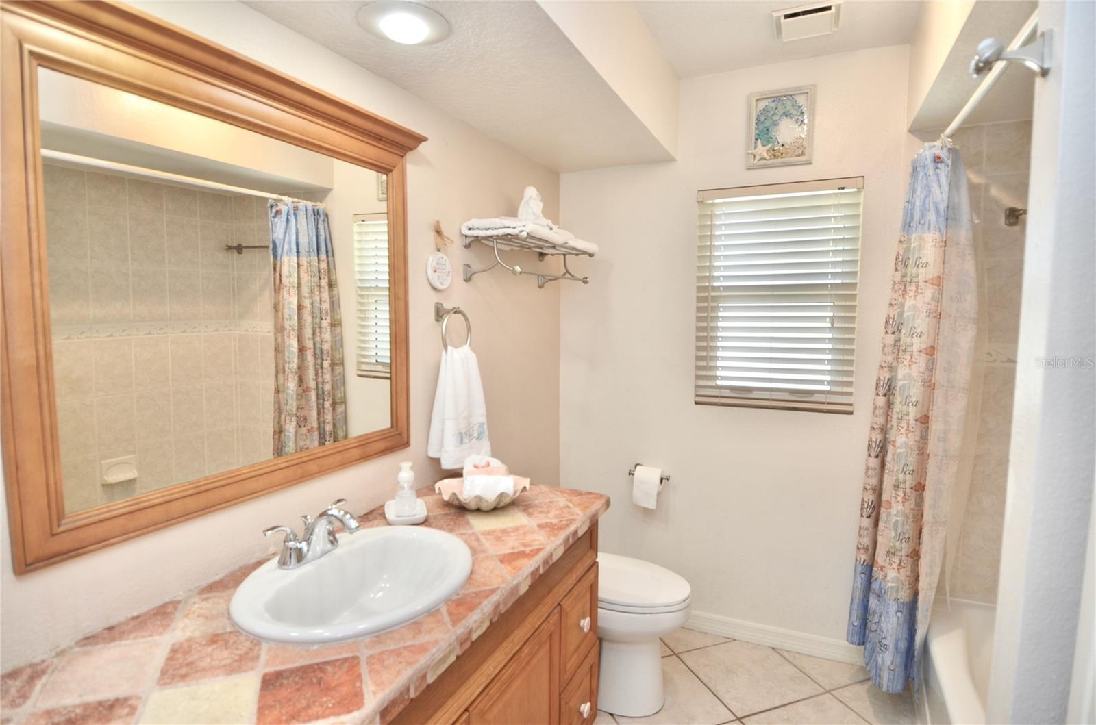 Image 9 of 82 For 1733 Hudson Street