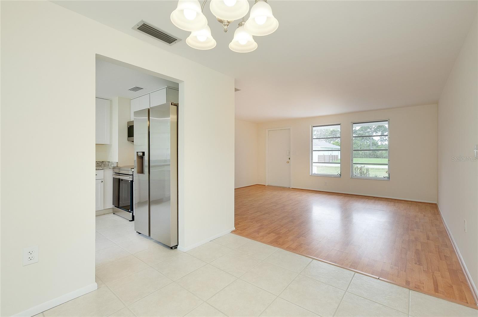 Image 14 of 71 For 470 Artists Avenue