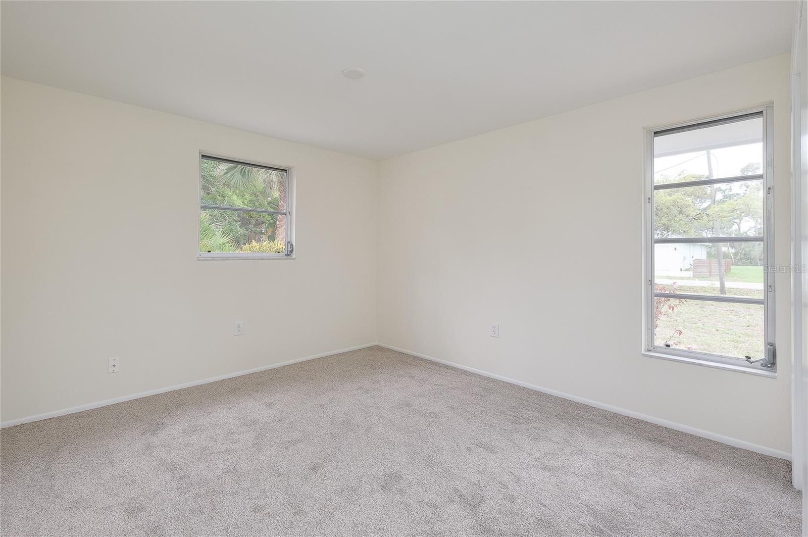 Image 24 of 71 For 470 Artists Avenue