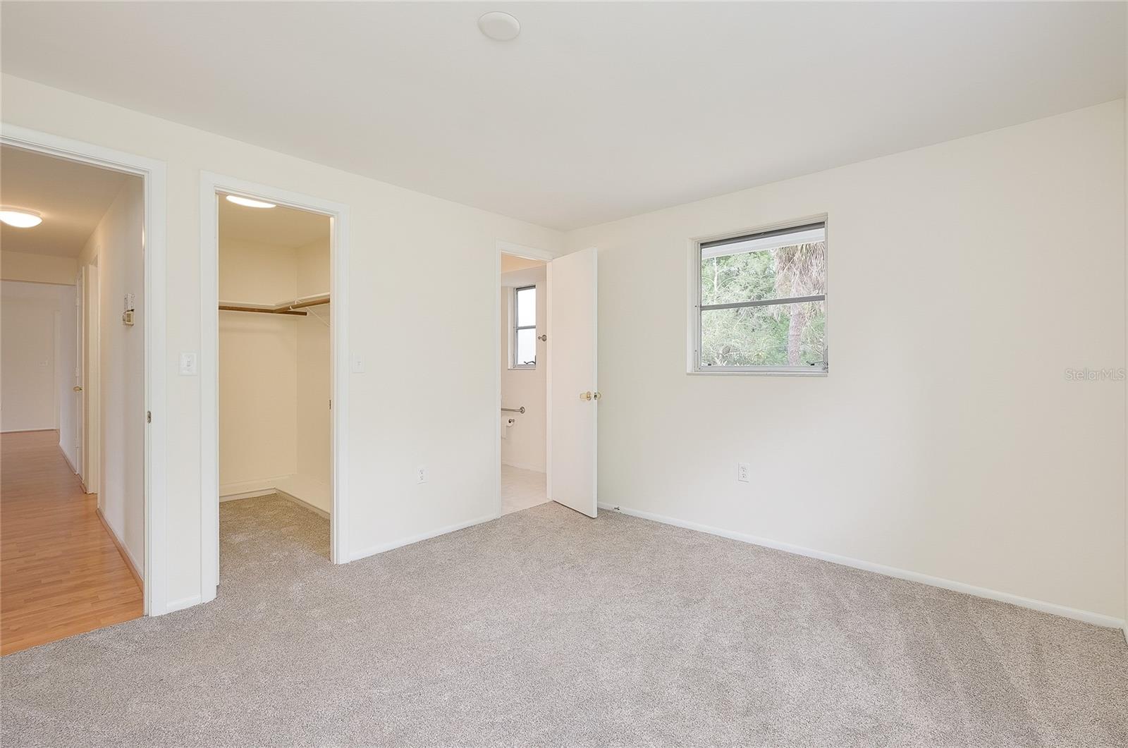 Image 27 of 71 For 470 Artists Avenue