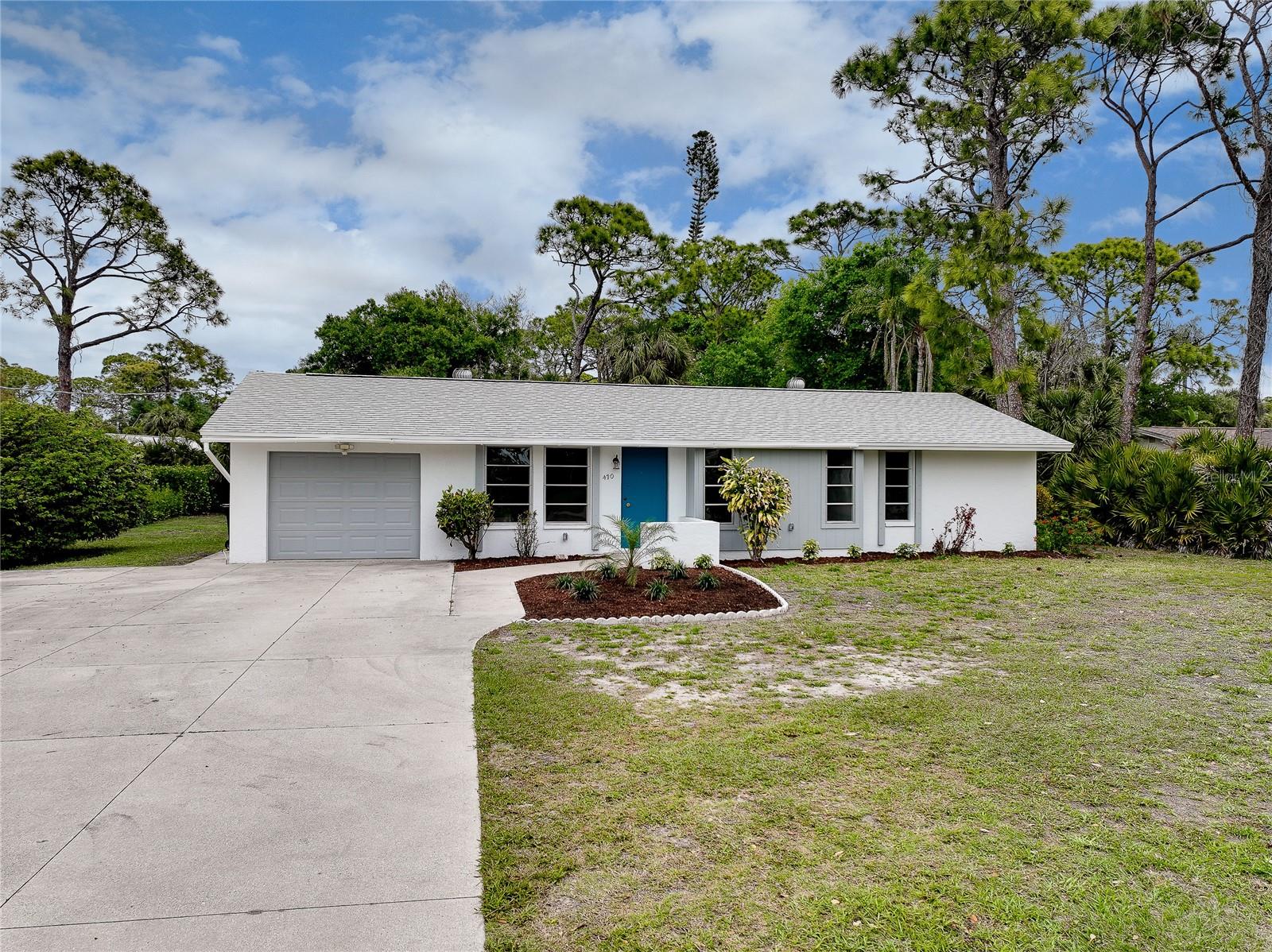 Image 4 of 71 For 470 Artists Avenue