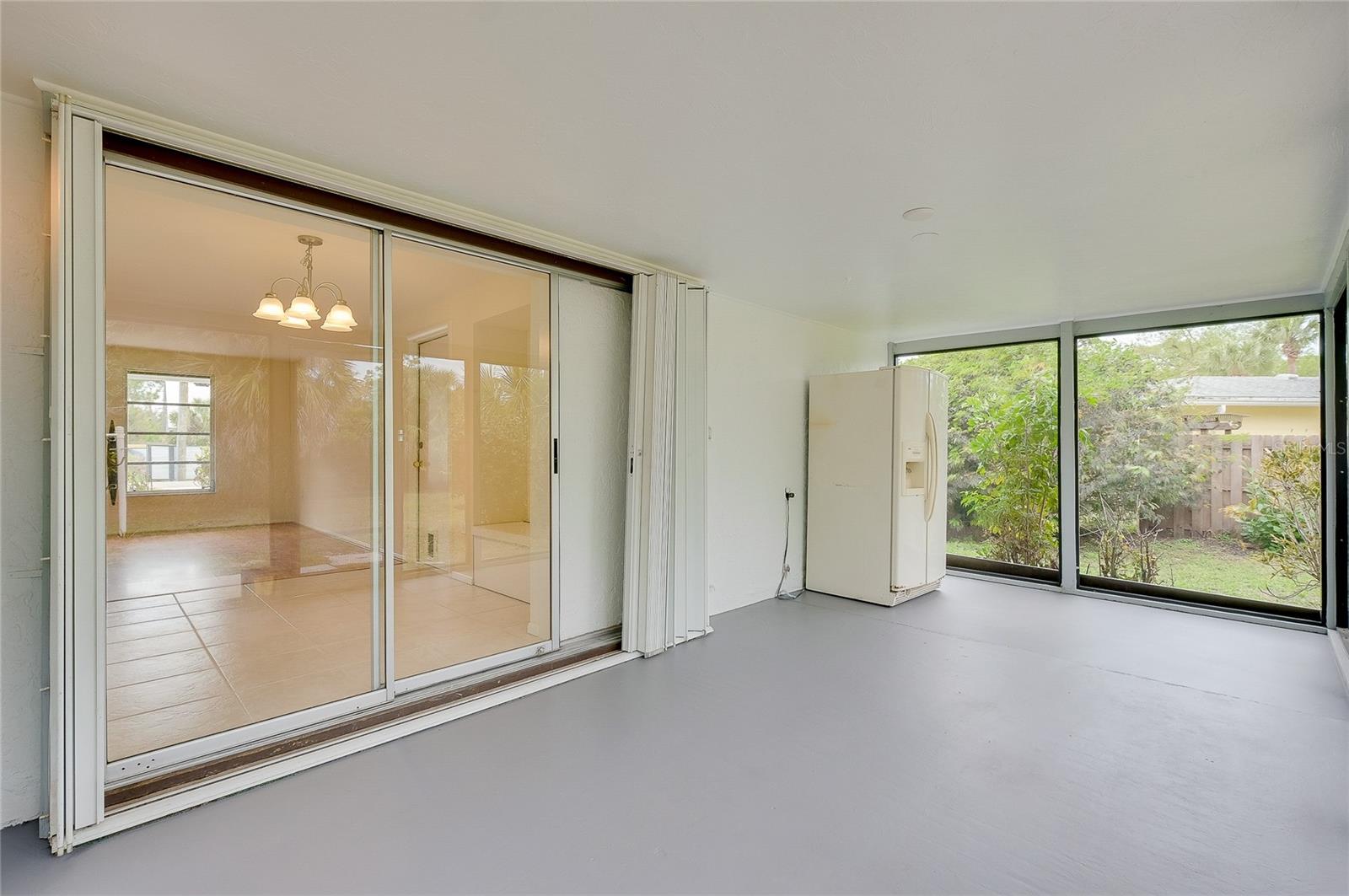 Image 42 of 71 For 470 Artists Avenue