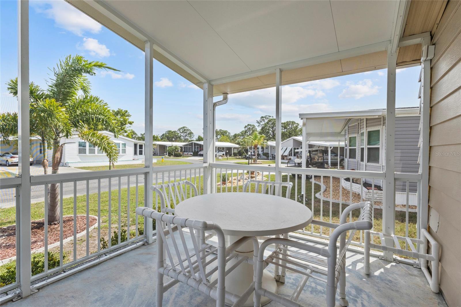 Image 21 of 30 For 611 La Jolla Circle