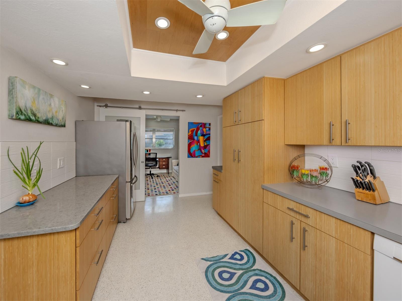 Image 16 of 70 For 1261 Lakeside Drive