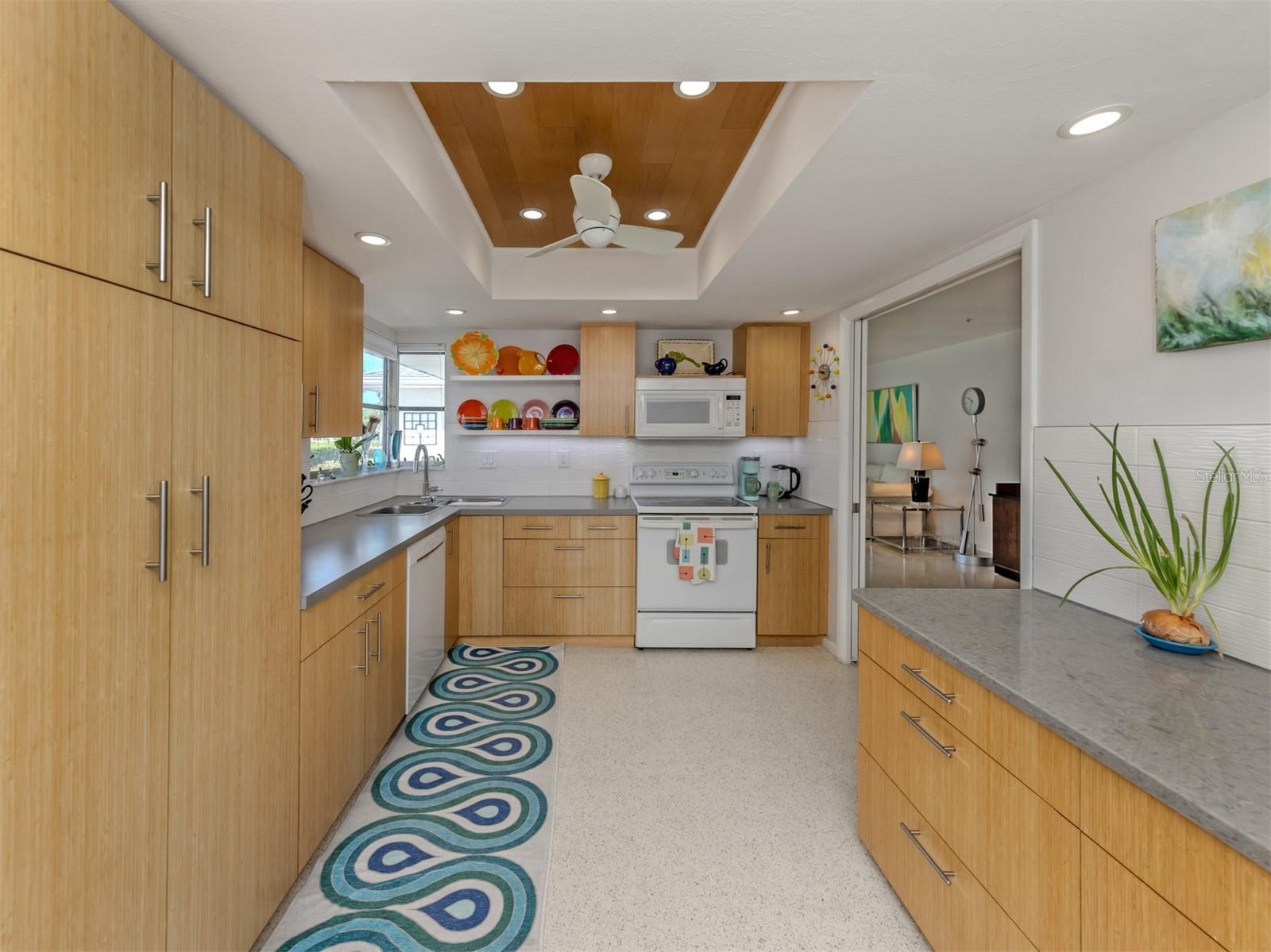 Image 17 of 70 For 1261 Lakeside Drive