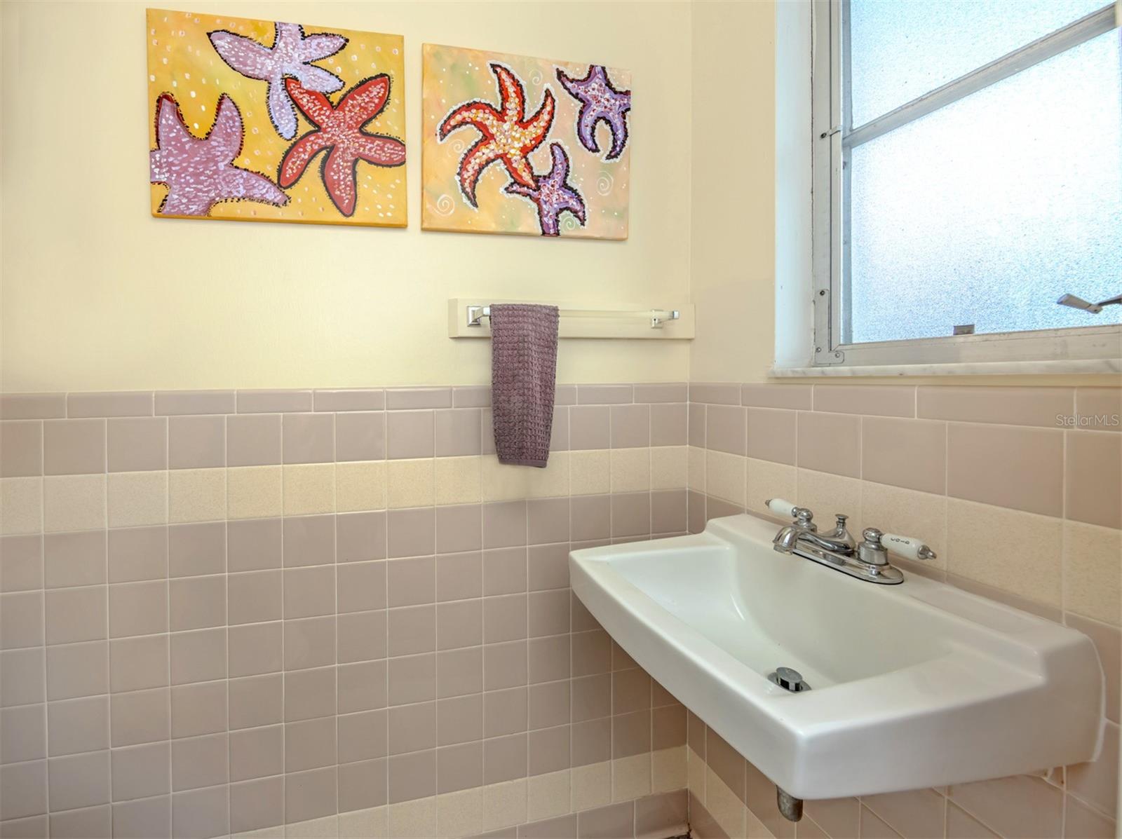 Image 29 of 70 For 1261 Lakeside Drive