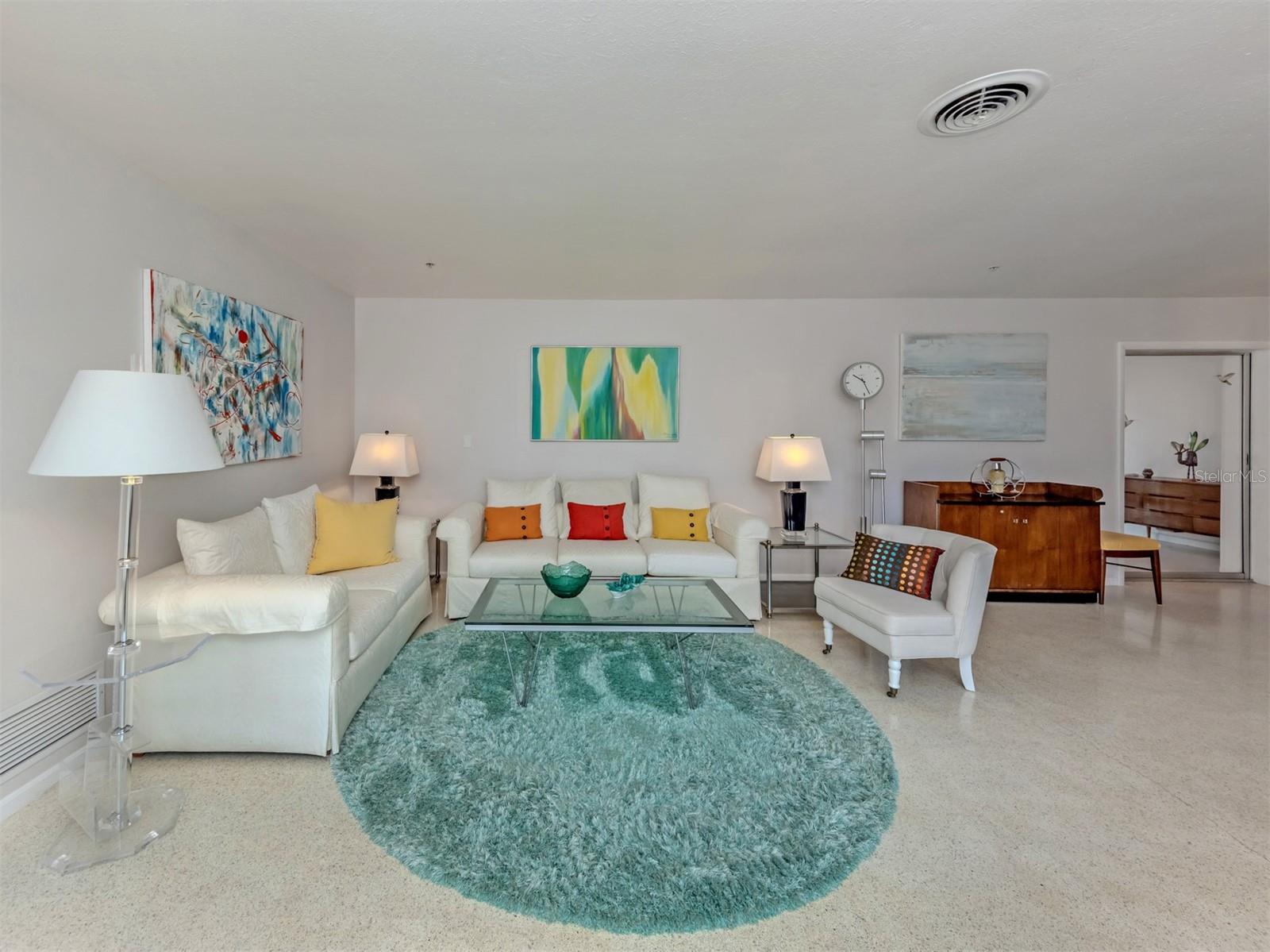 Image 8 of 70 For 1261 Lakeside Drive