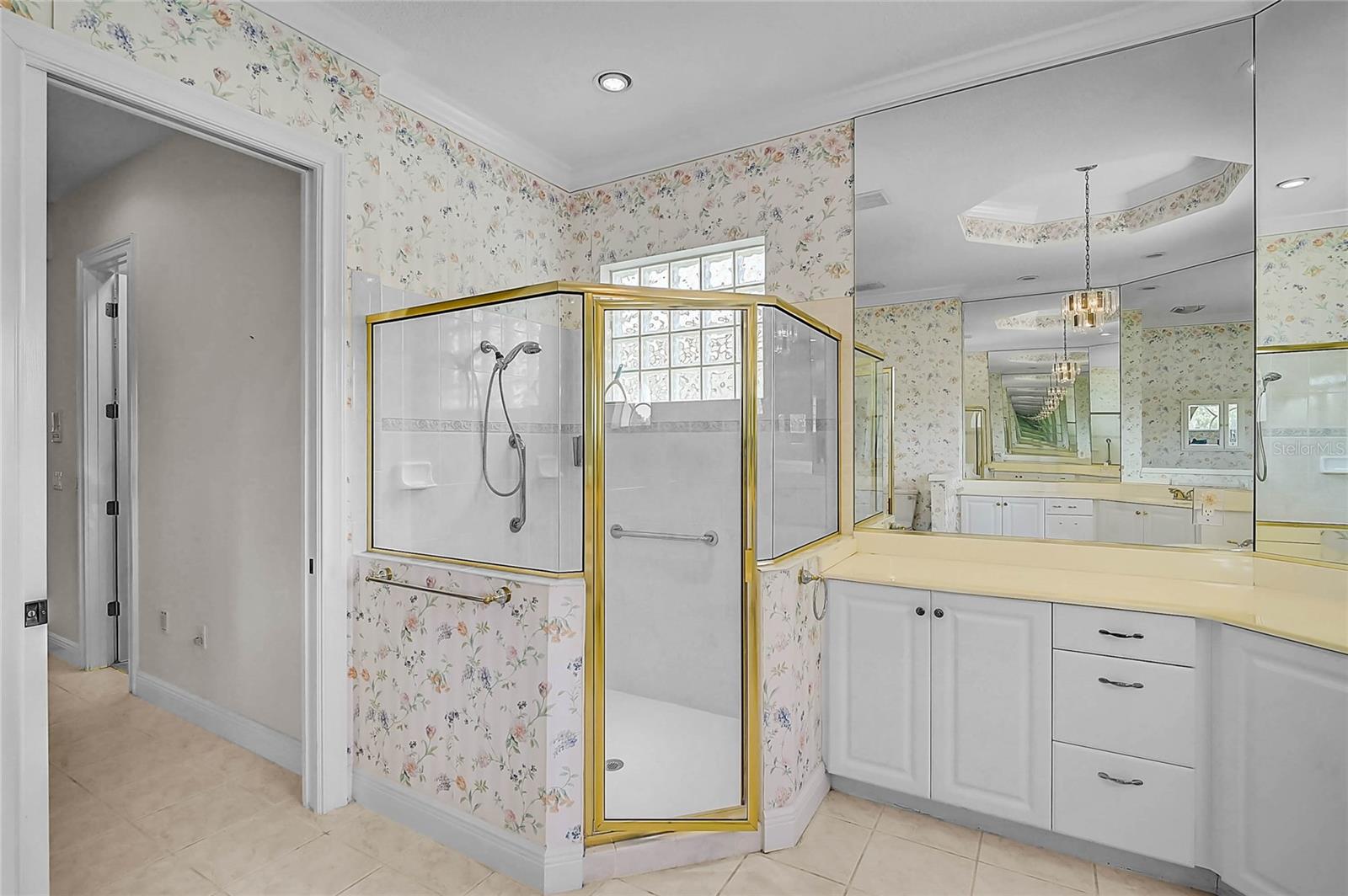 Image 20 of 48 For 4269 Corso Venetia Boulevard