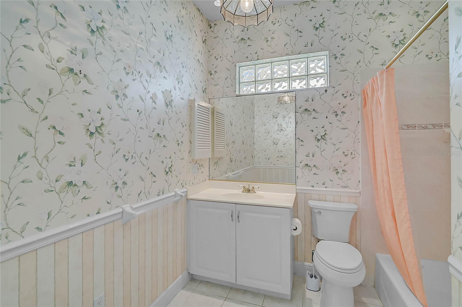 Image 22 of 48 For 4269 Corso Venetia Boulevard