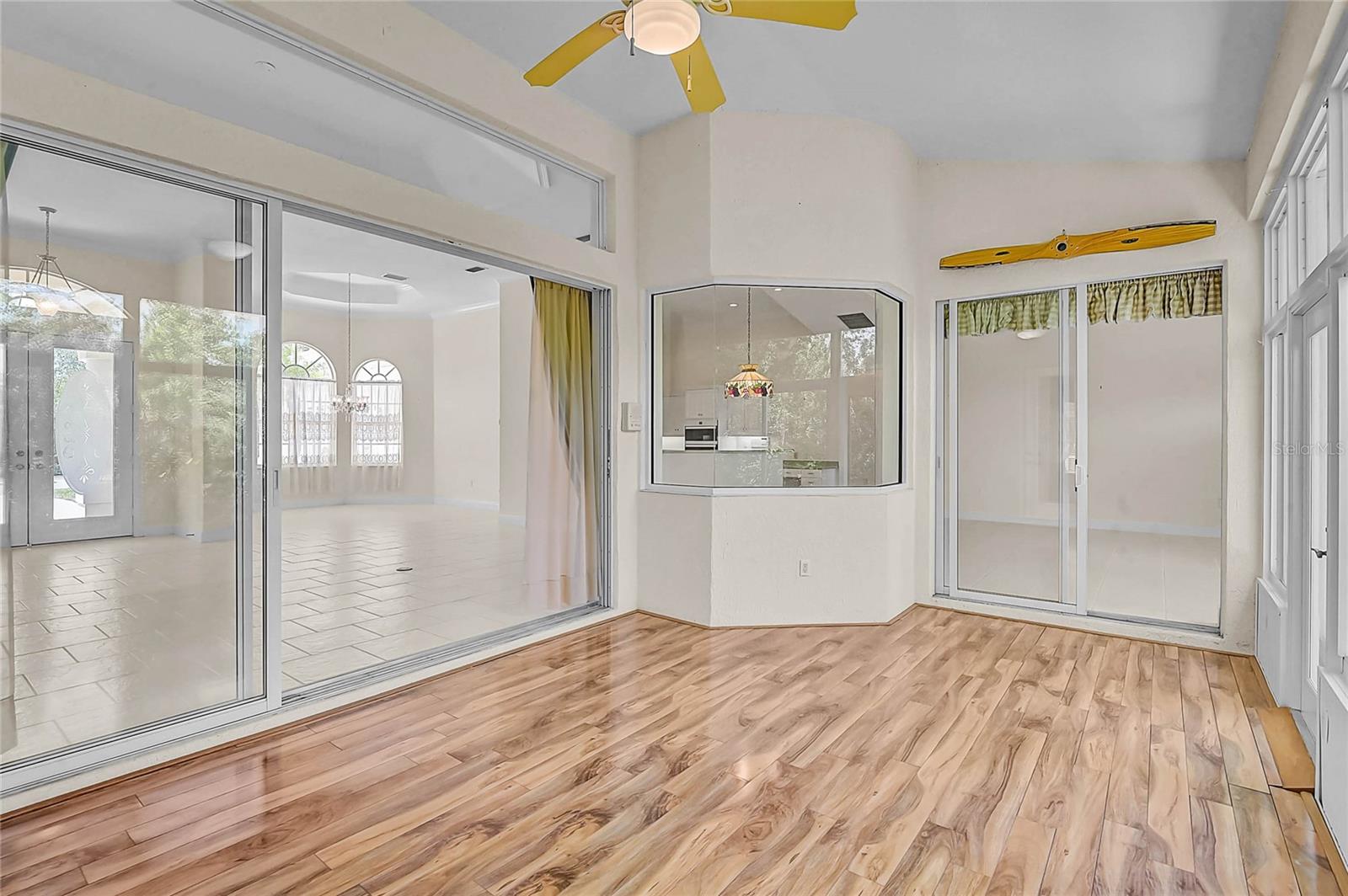 Image 27 of 48 For 4269 Corso Venetia Boulevard