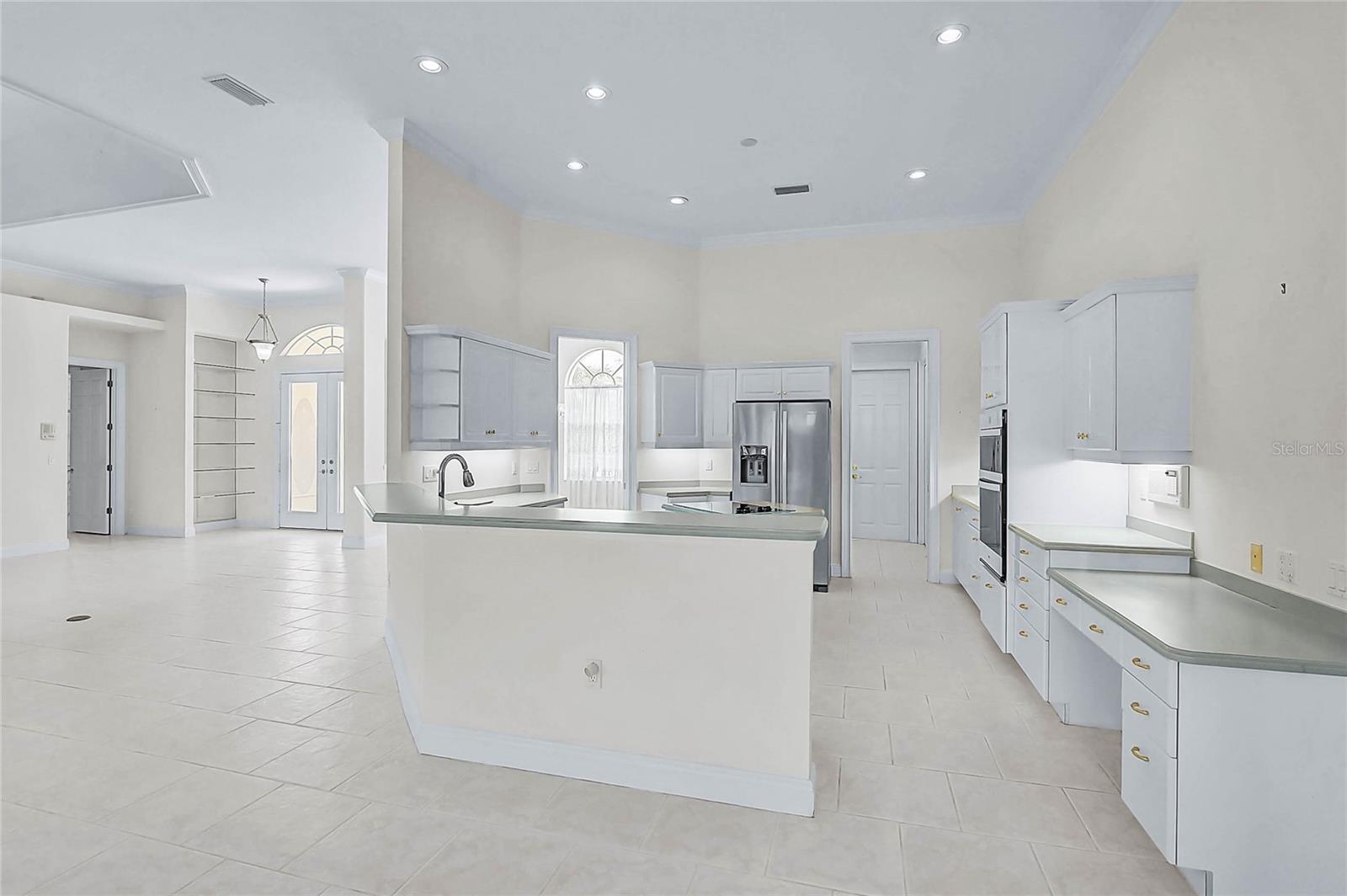 Image 7 of 48 For 4269 Corso Venetia Boulevard