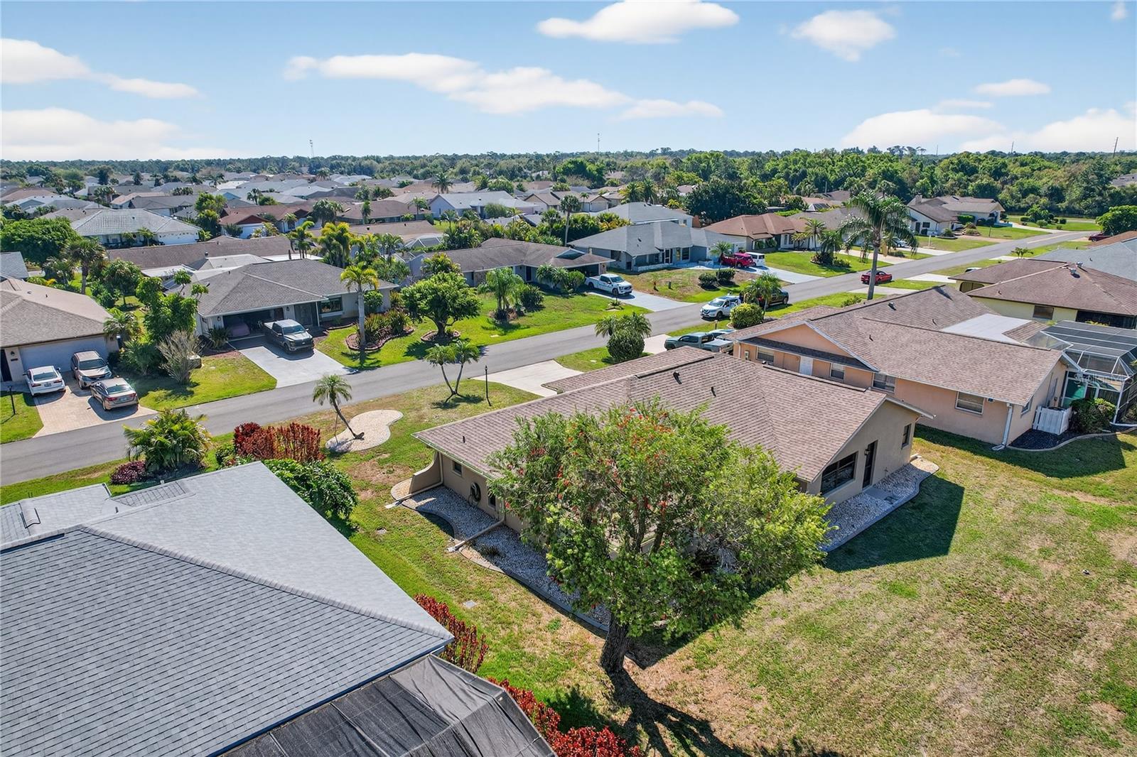 Image 42 of 61 For 5852 Lincoln Road