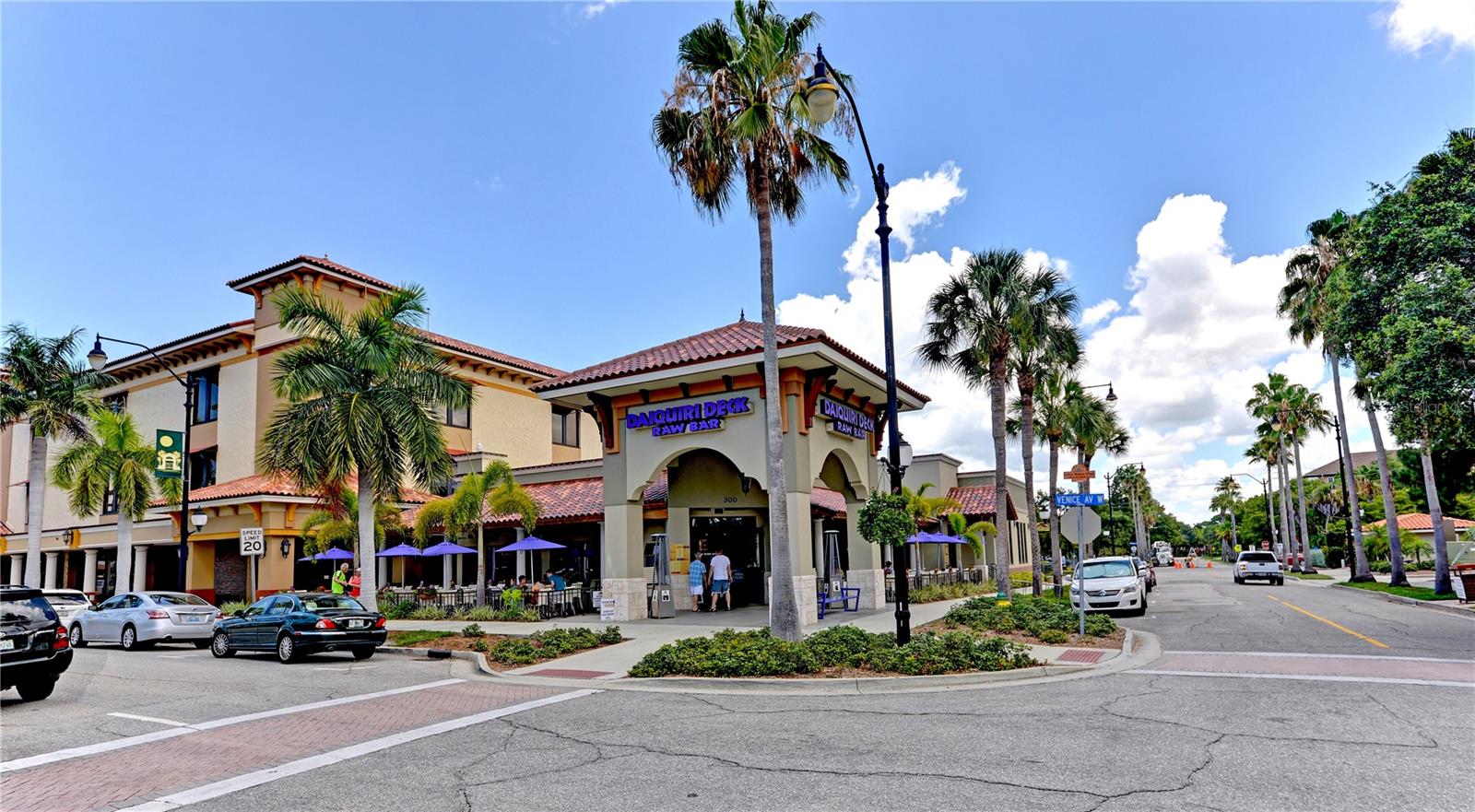 Image 59 of 61 For 5852 Lincoln Road