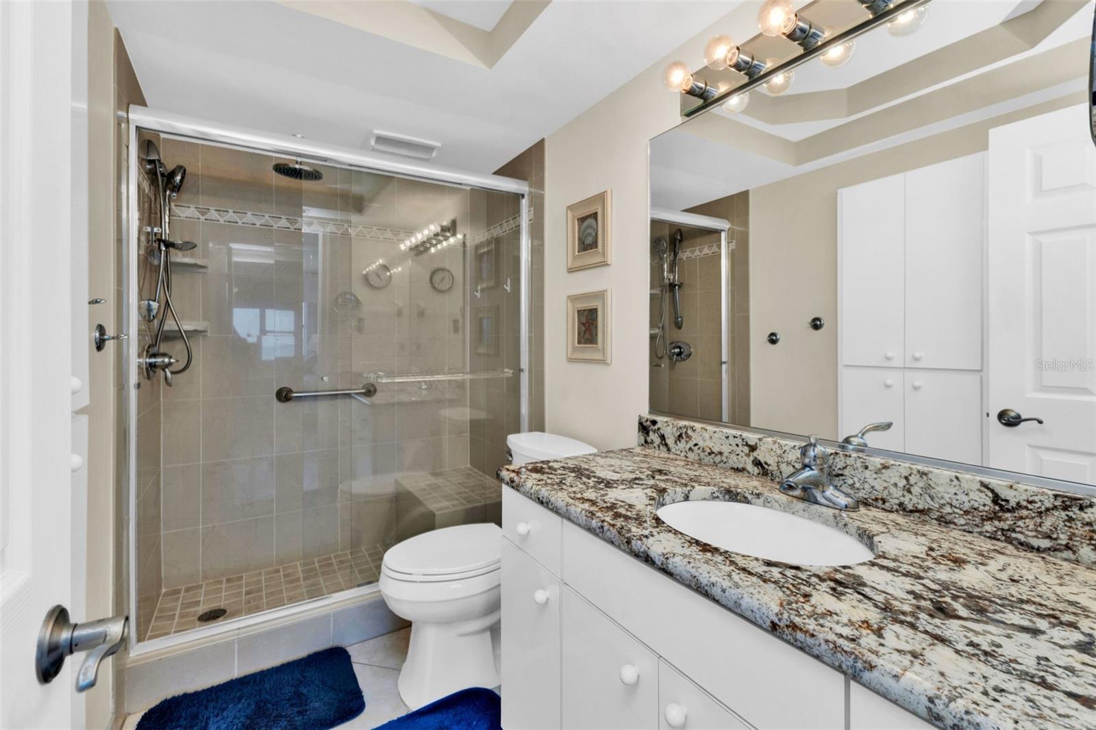 Image 27 of 41 For 255 The Esplanade N 806