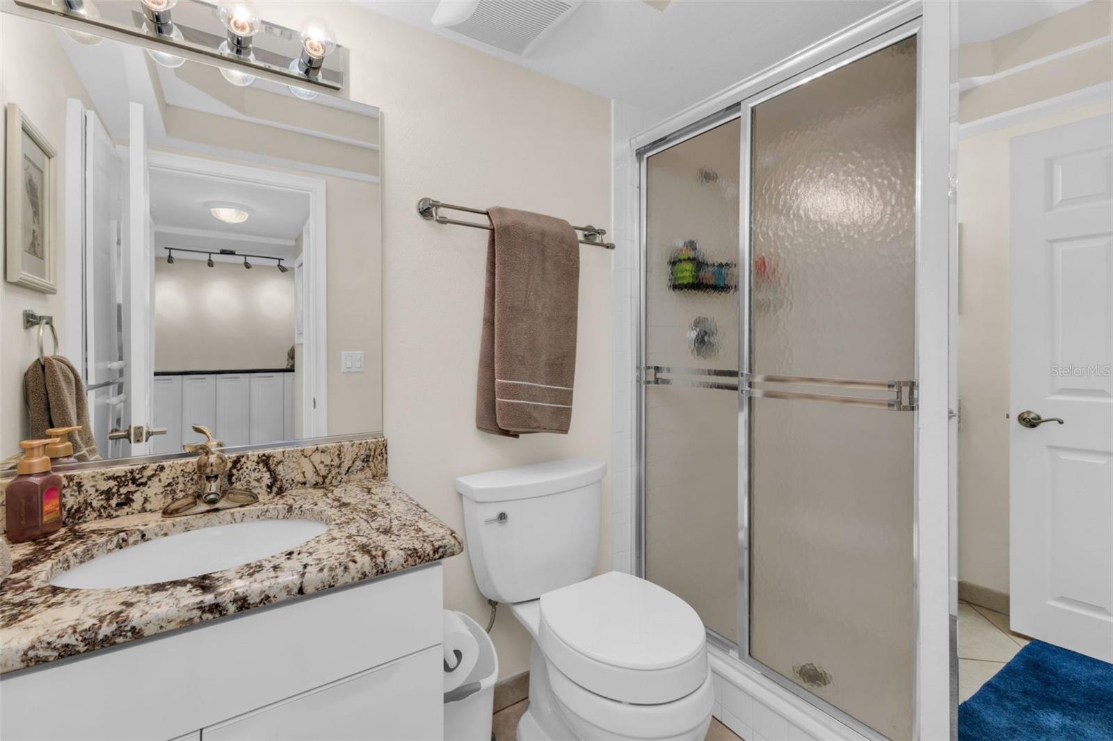 Image 31 of 41 For 255 The Esplanade N 806