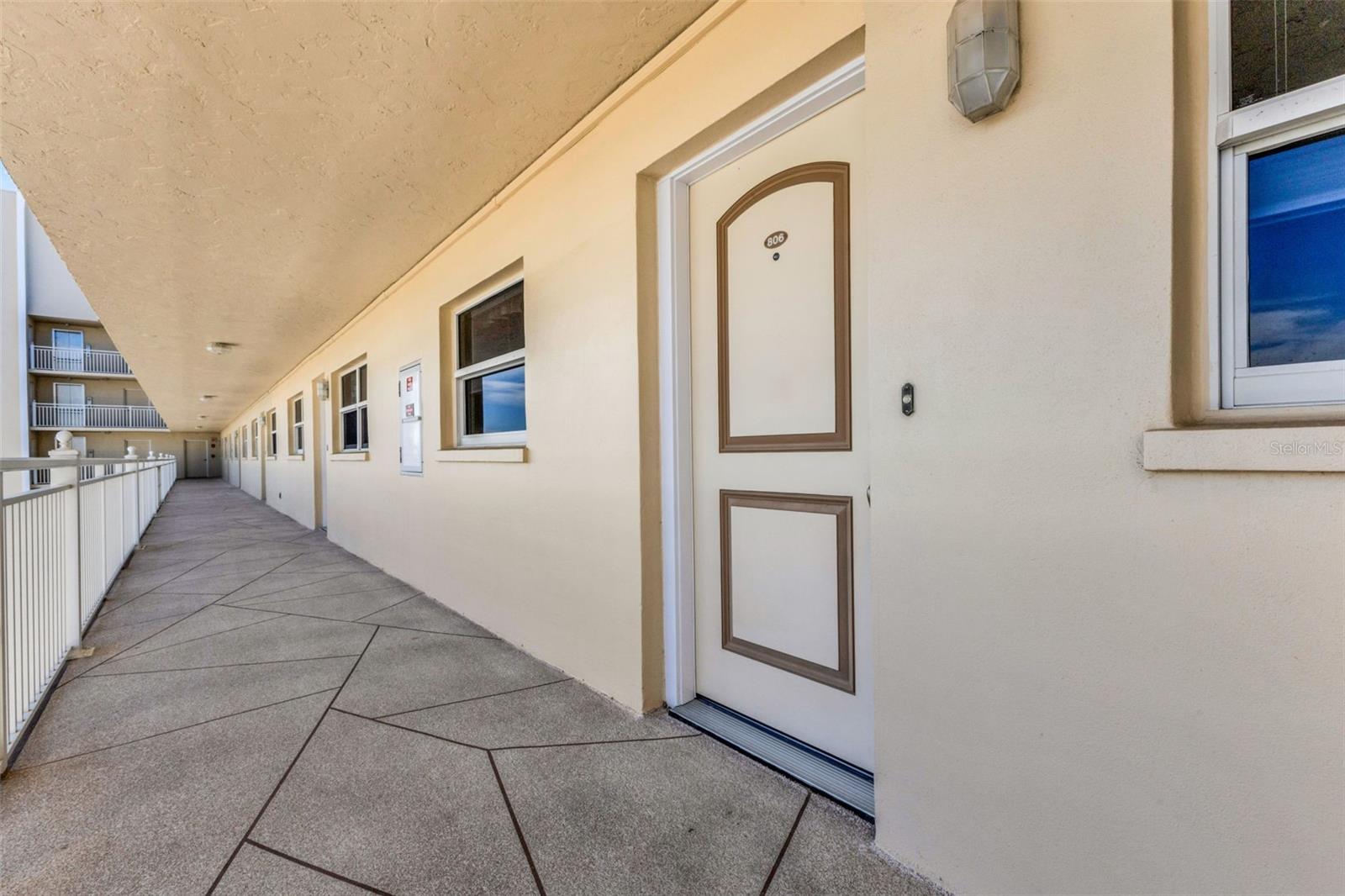 Image 4 of 41 For 255 The Esplanade N 806