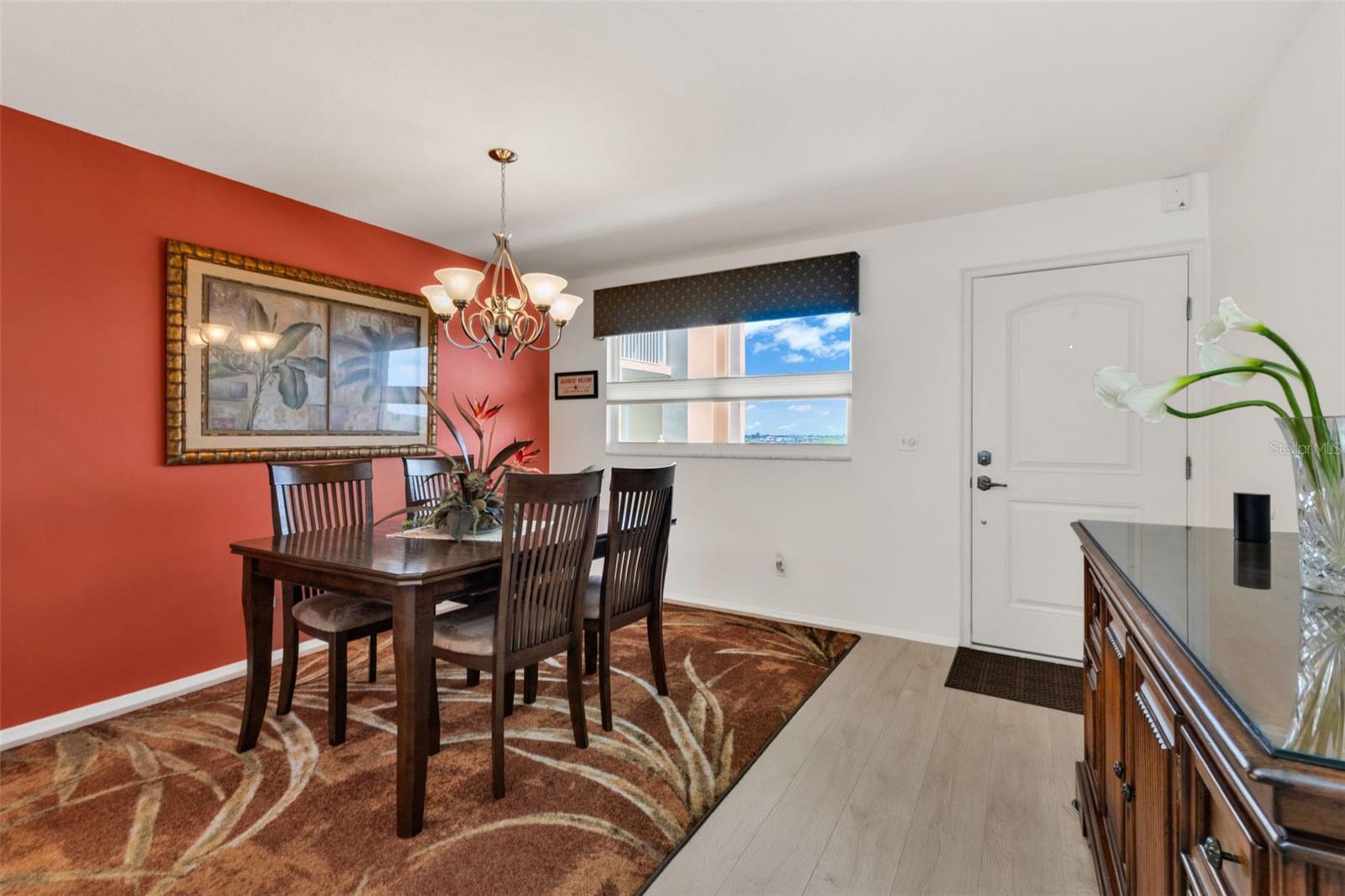 Image 8 of 41 For 255 The Esplanade N 806