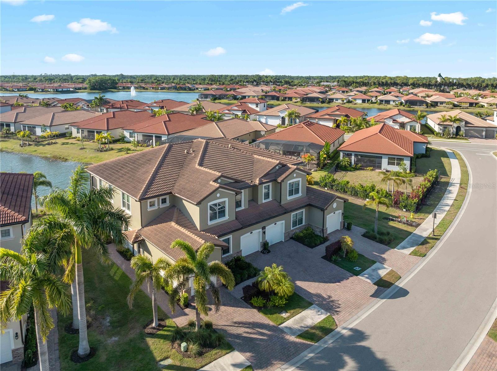 Image 27 of 34 For 121 Porta Vecchio Bend 202