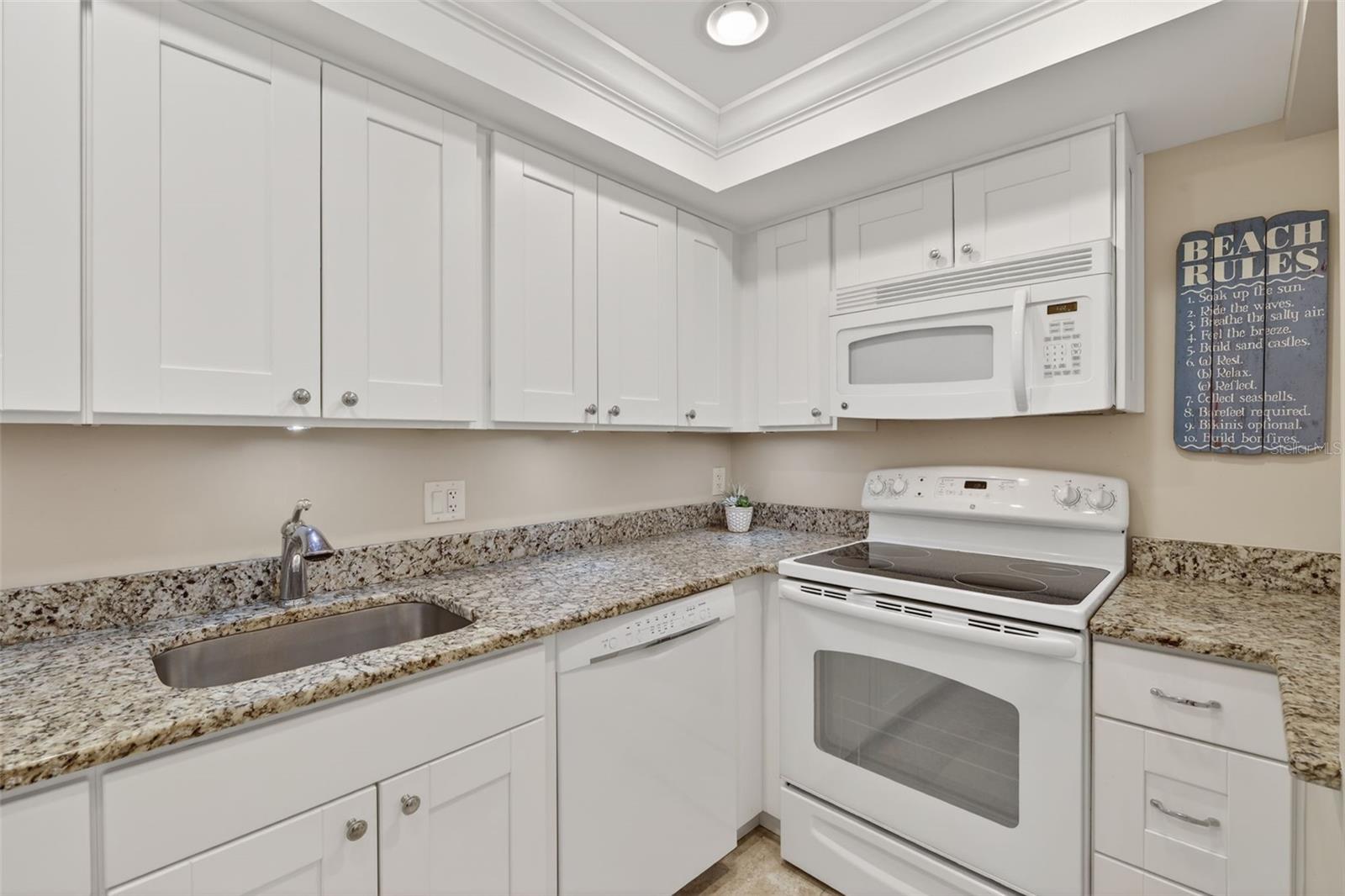 Image 5 of 37 For 519 Albee Farm Road 214