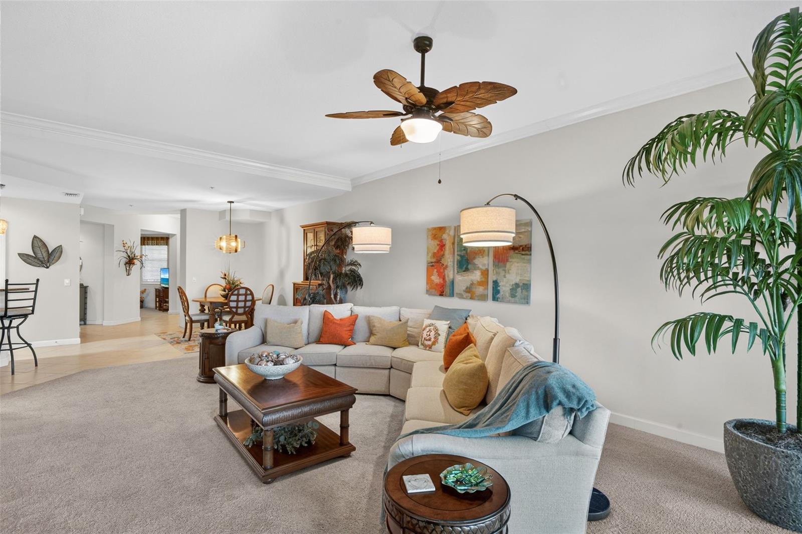 Listing photo id 16 for 8561 Amberjack Circle 302