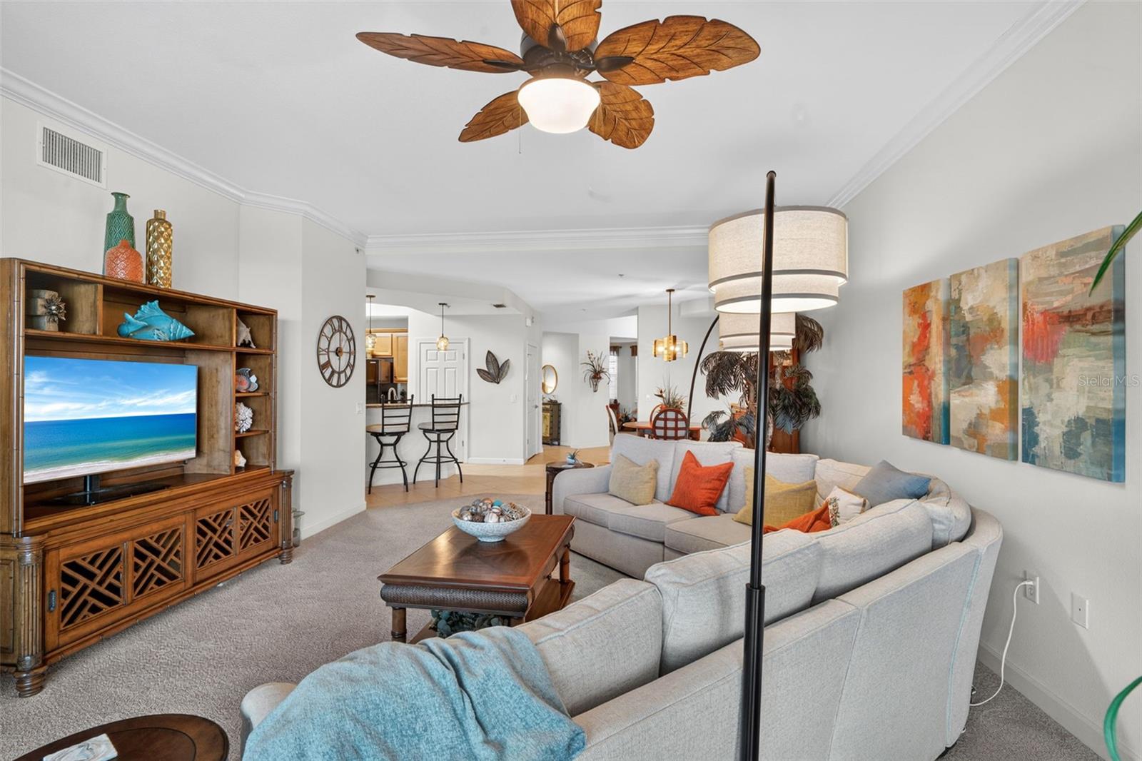 Listing photo id 17 for 8561 Amberjack Circle 302