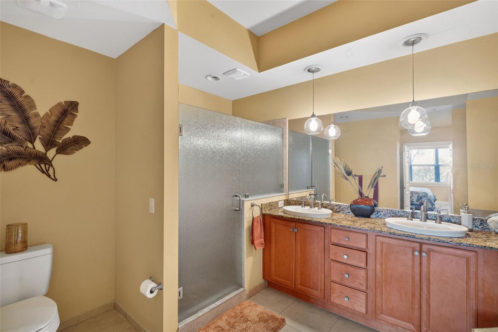 Listing photo id 23 for 8561 Amberjack Circle 302